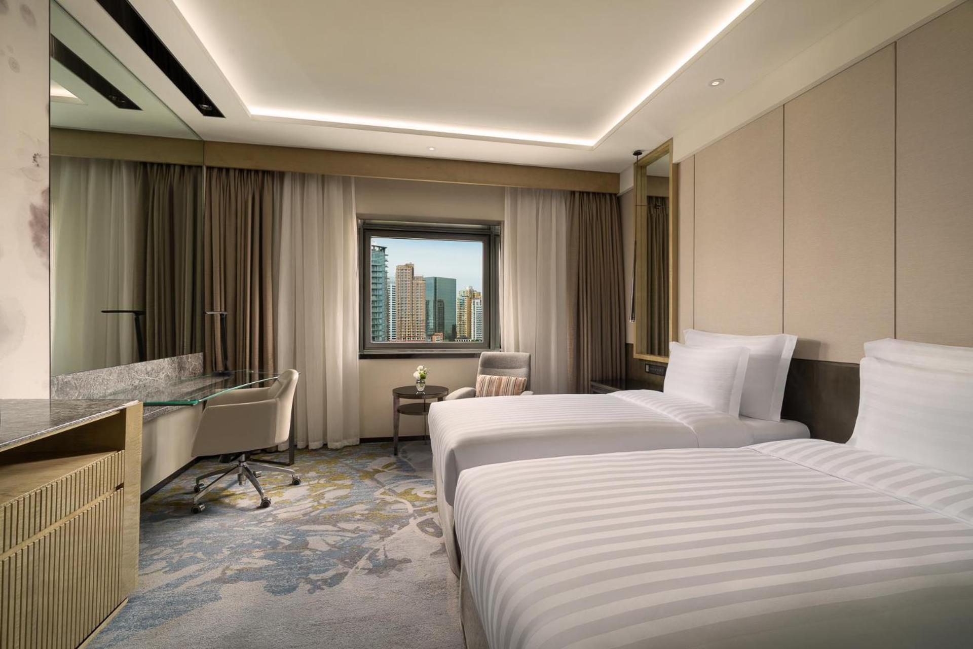Deluxe Family Suite