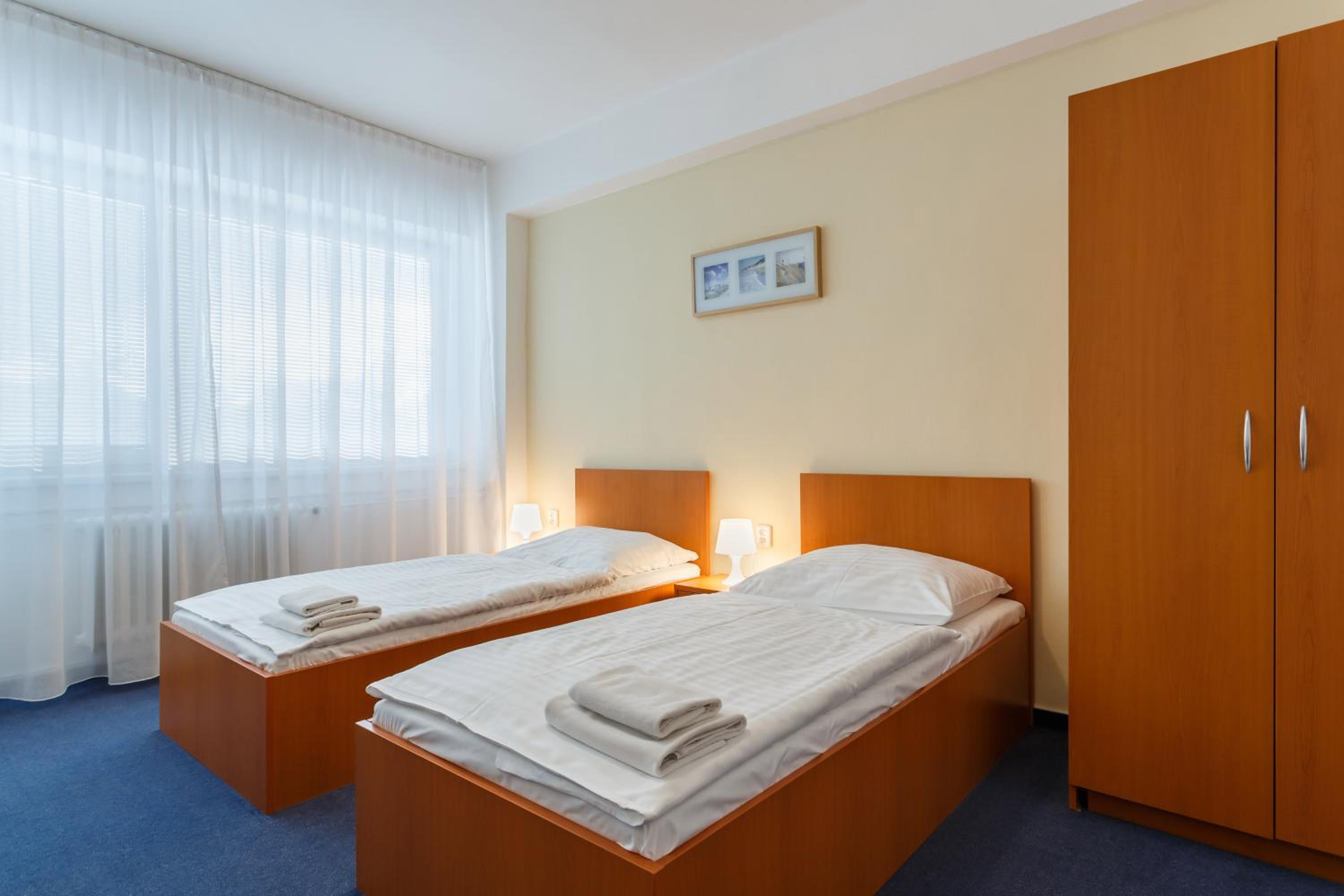 Standard Twin Room photo 2