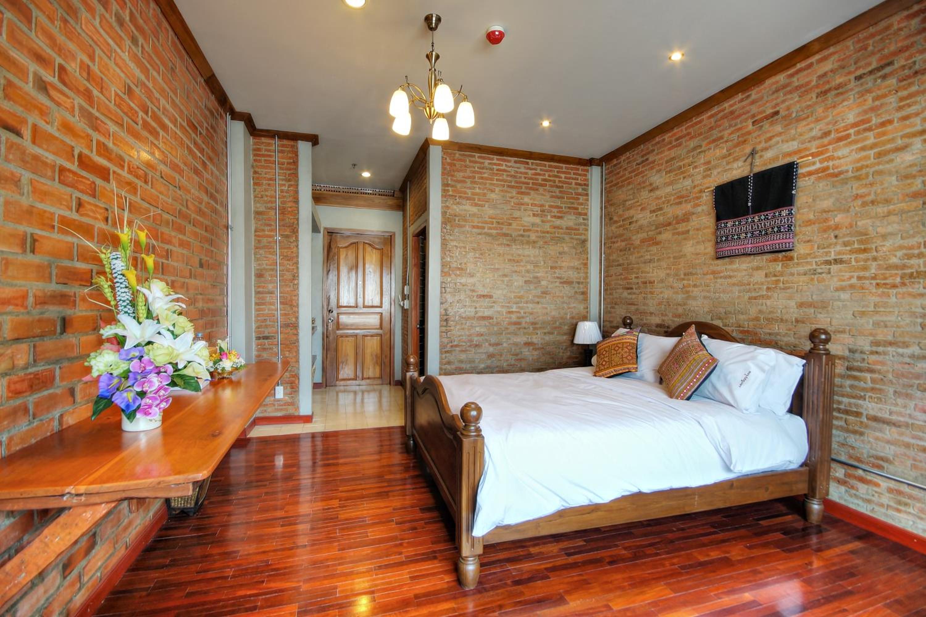 Double Room - Photo 8