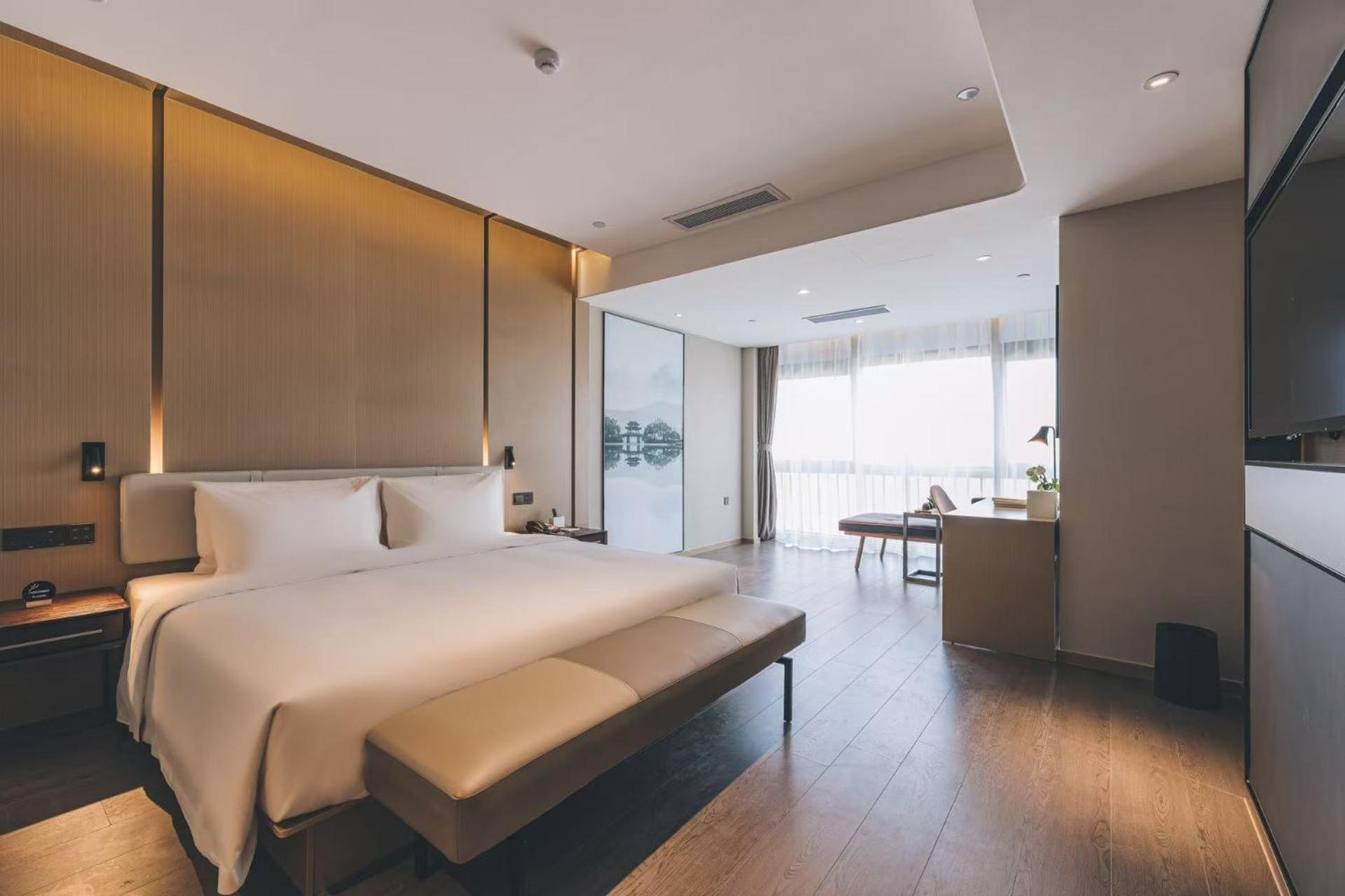 Executive Double Room with City View
