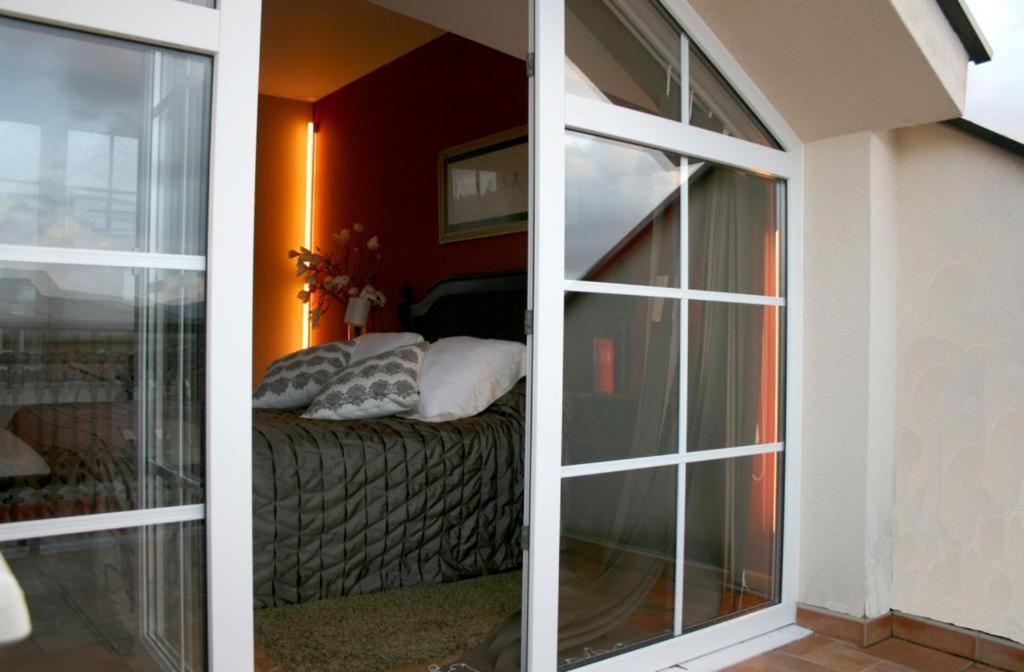Suite - Photo 3