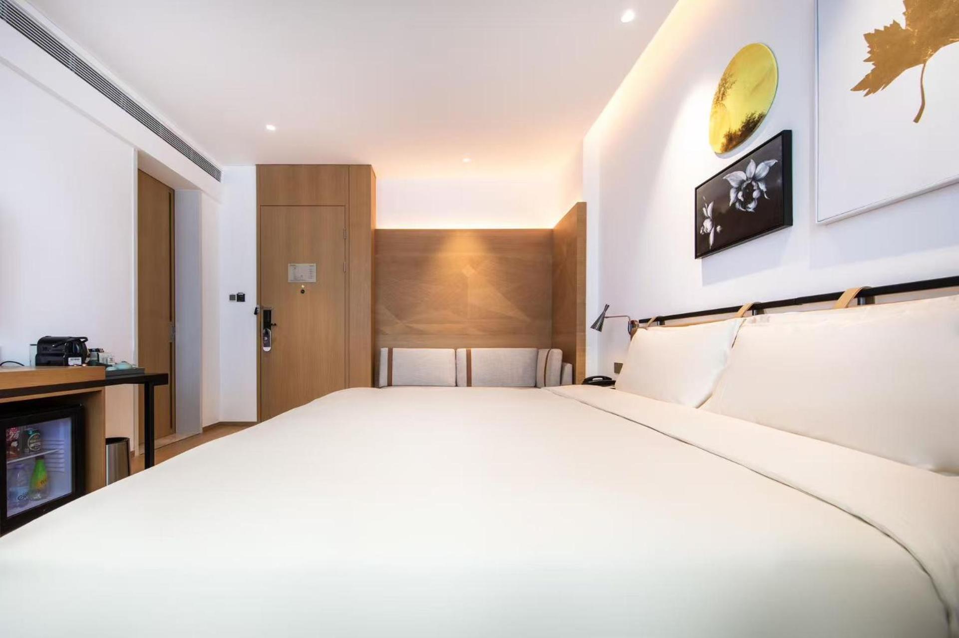 Jimu Double Room with City View photo 3