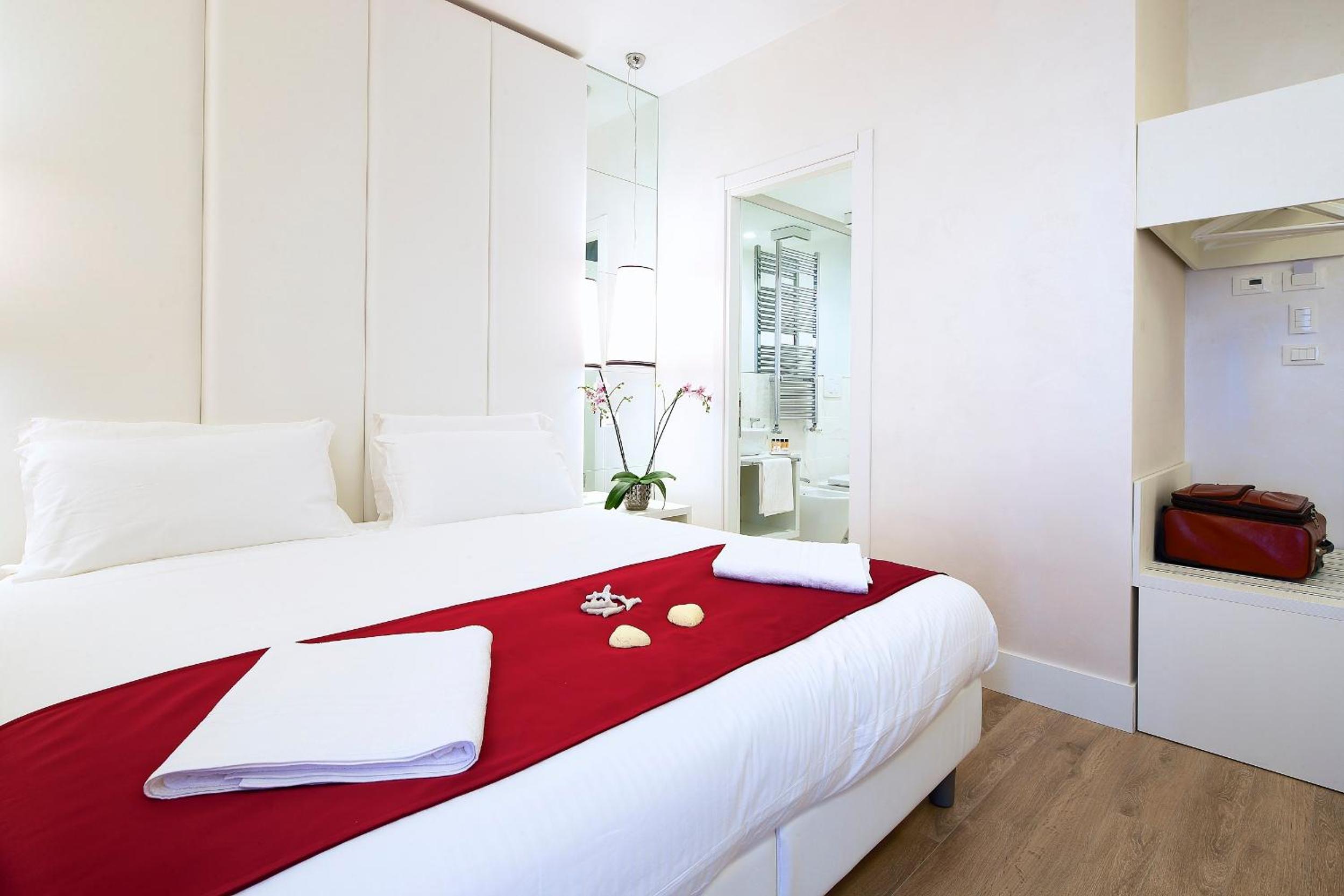 Double or Twin Room photo 2