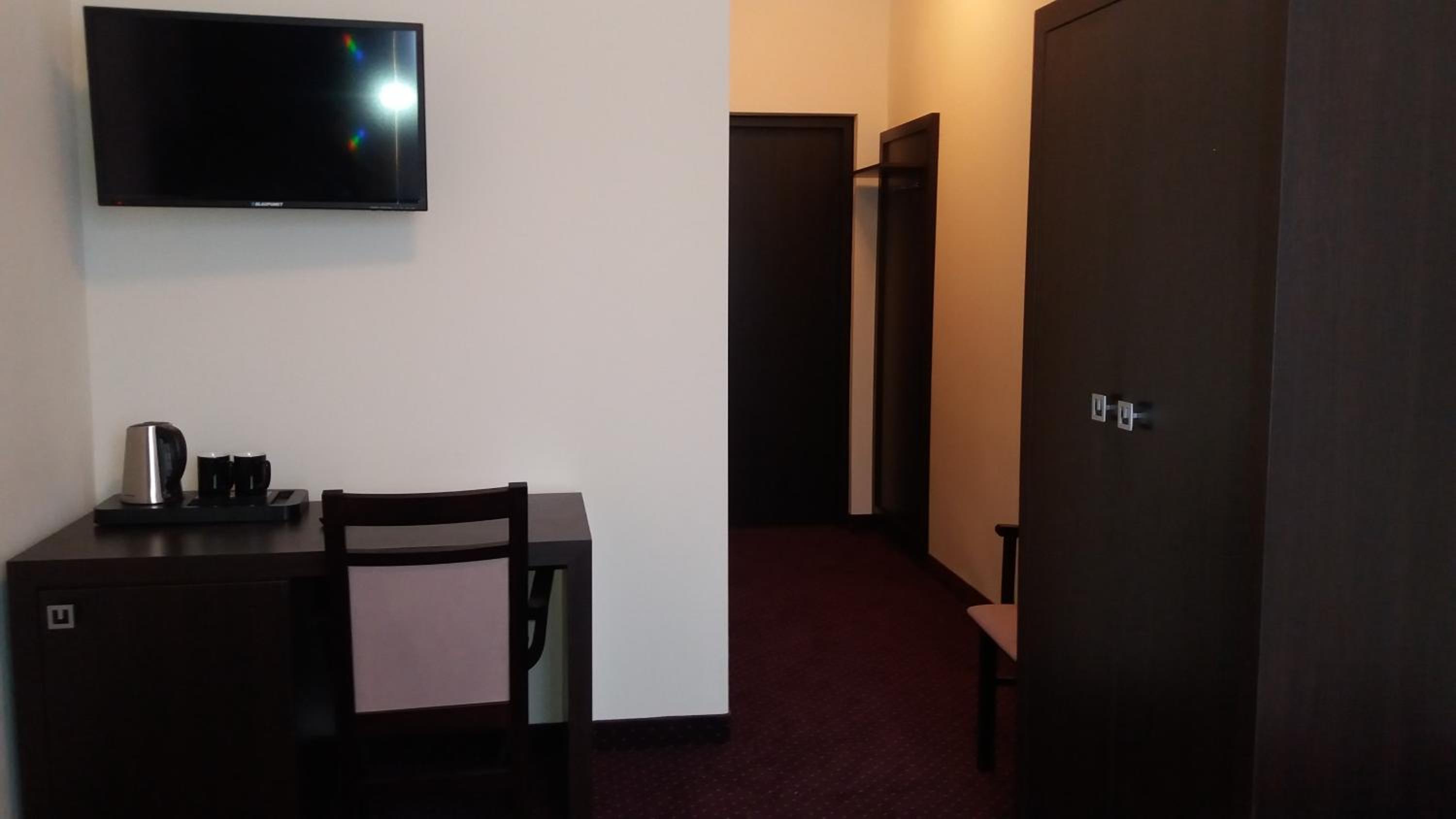 Double Room - Photo 5