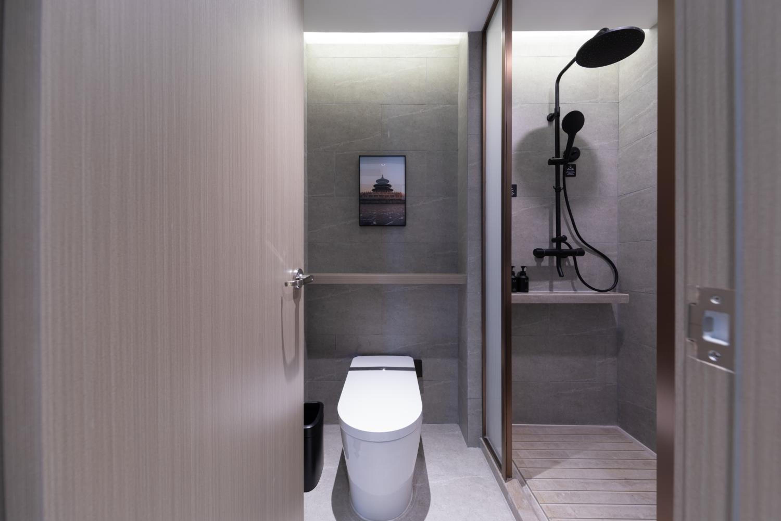 Elegant Double Room photo 3