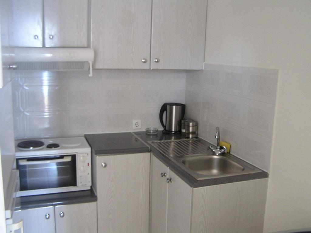 One-Bedroom Apartment - Seafront photo 3