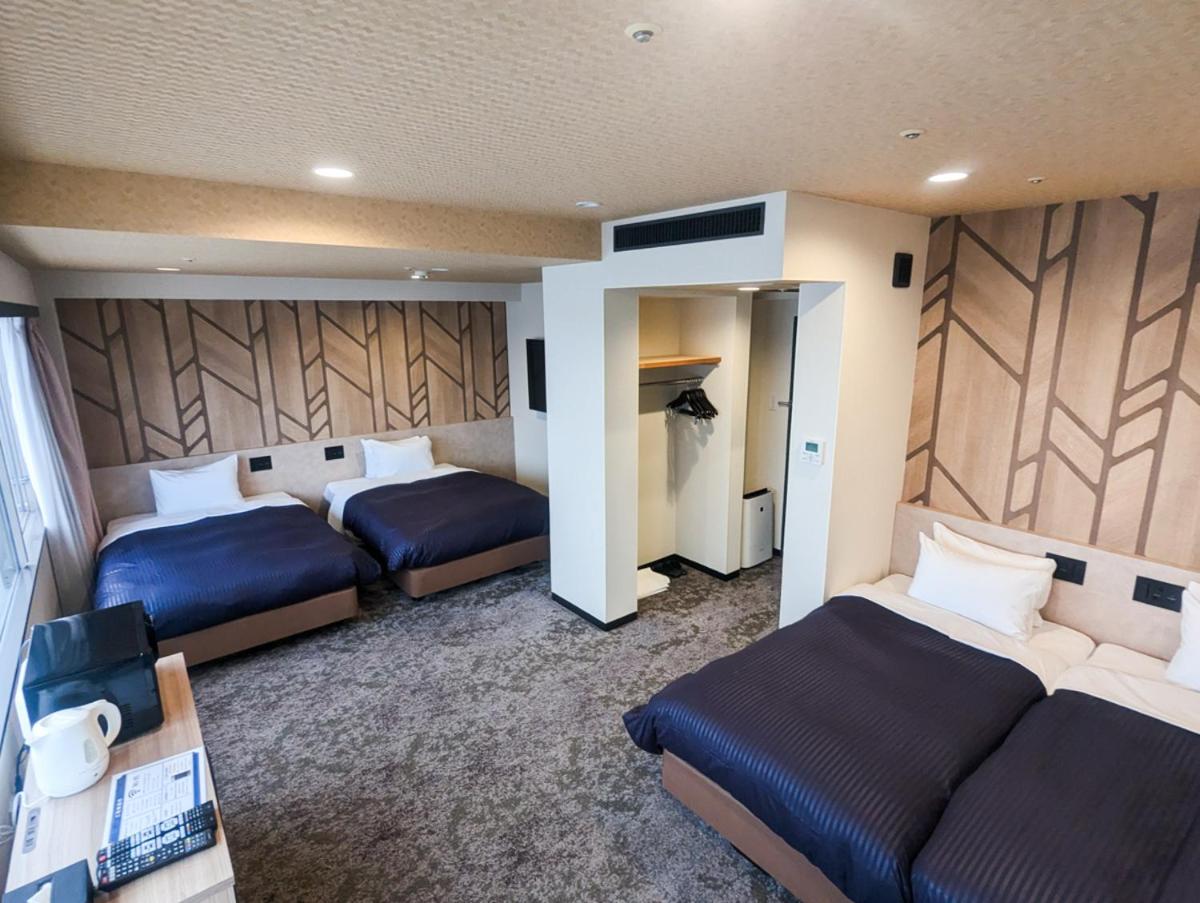 Family Room photo 1