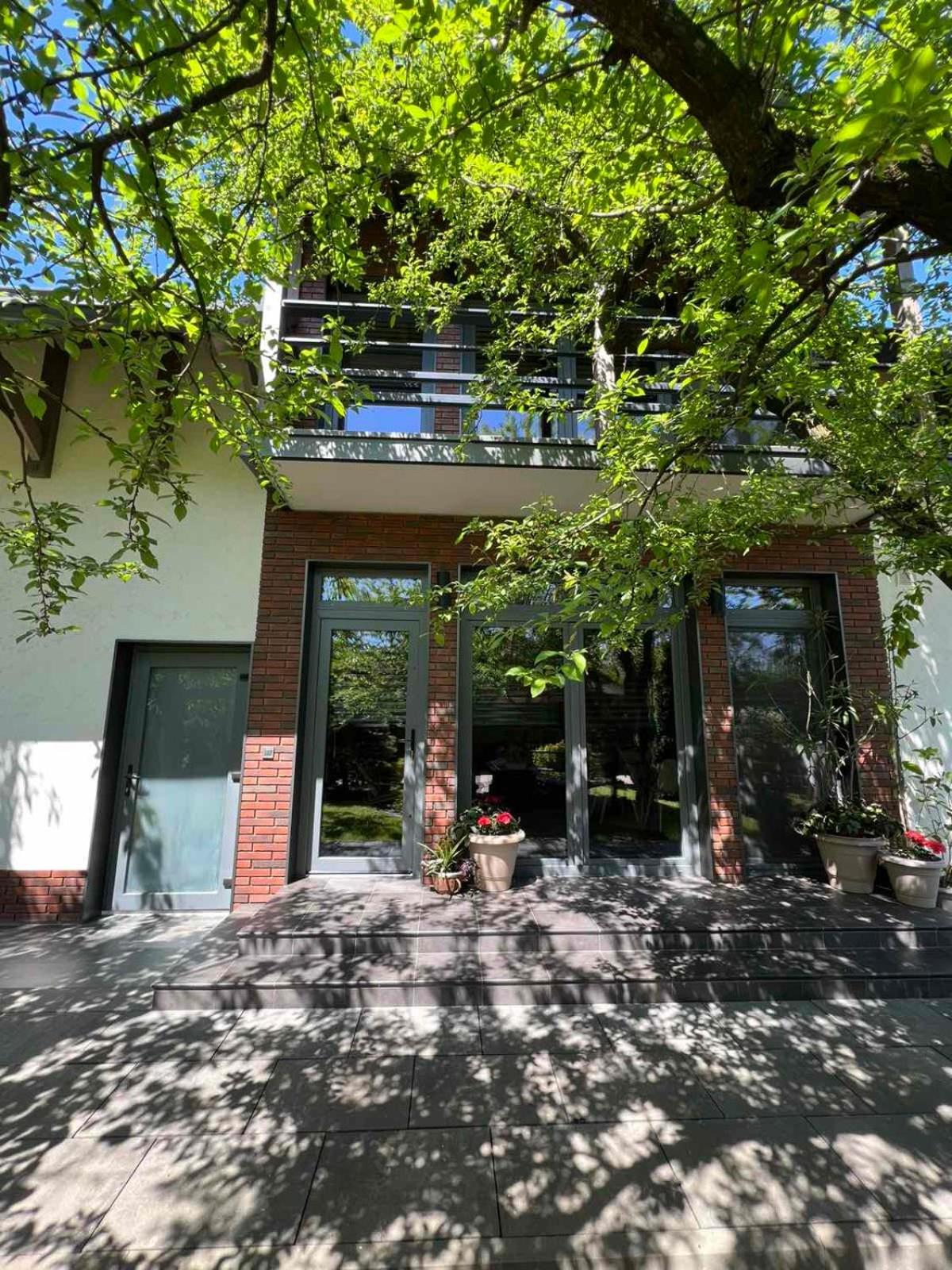 Two-Bedroom House photo 2