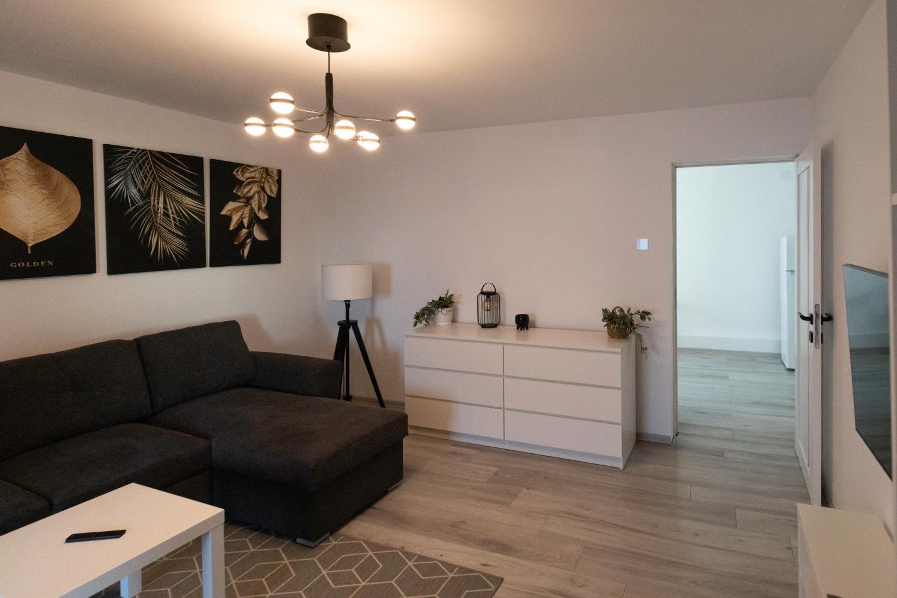 Apartment photo 3