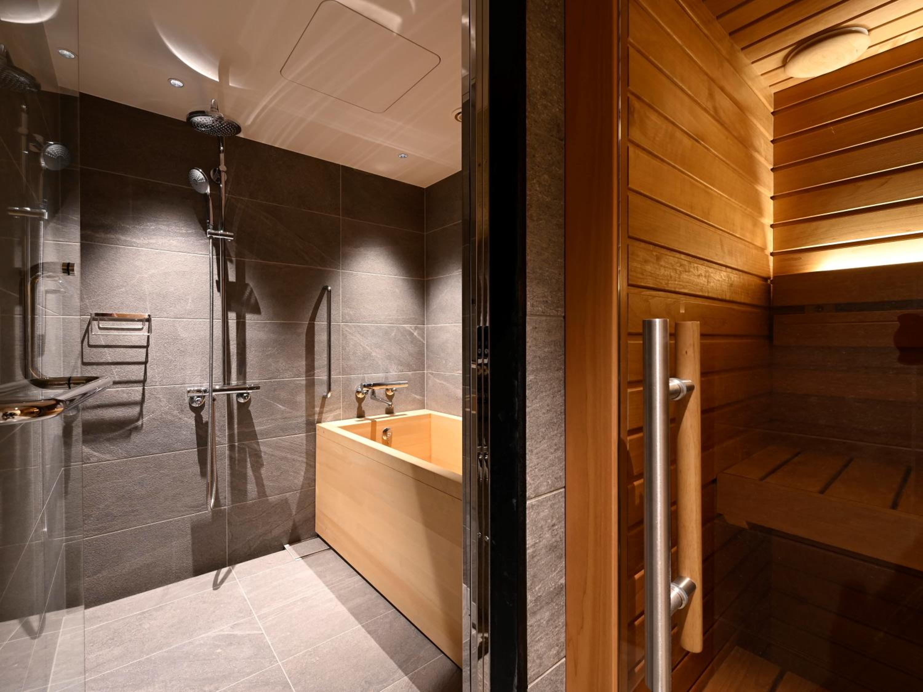 Celebrity Suite Twin Room with Lounge and Fitness Access