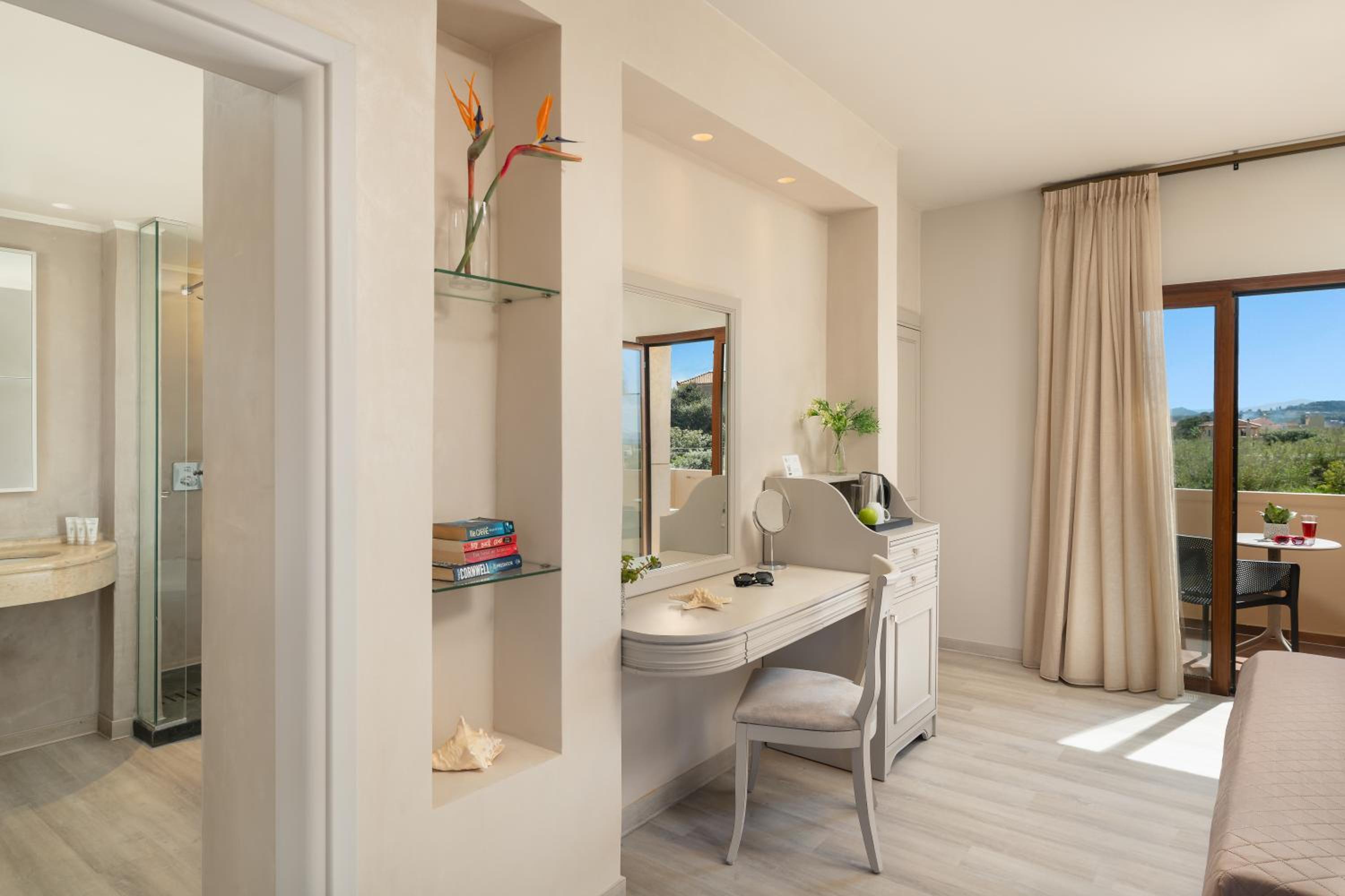 Double Room with Balcony photo 2