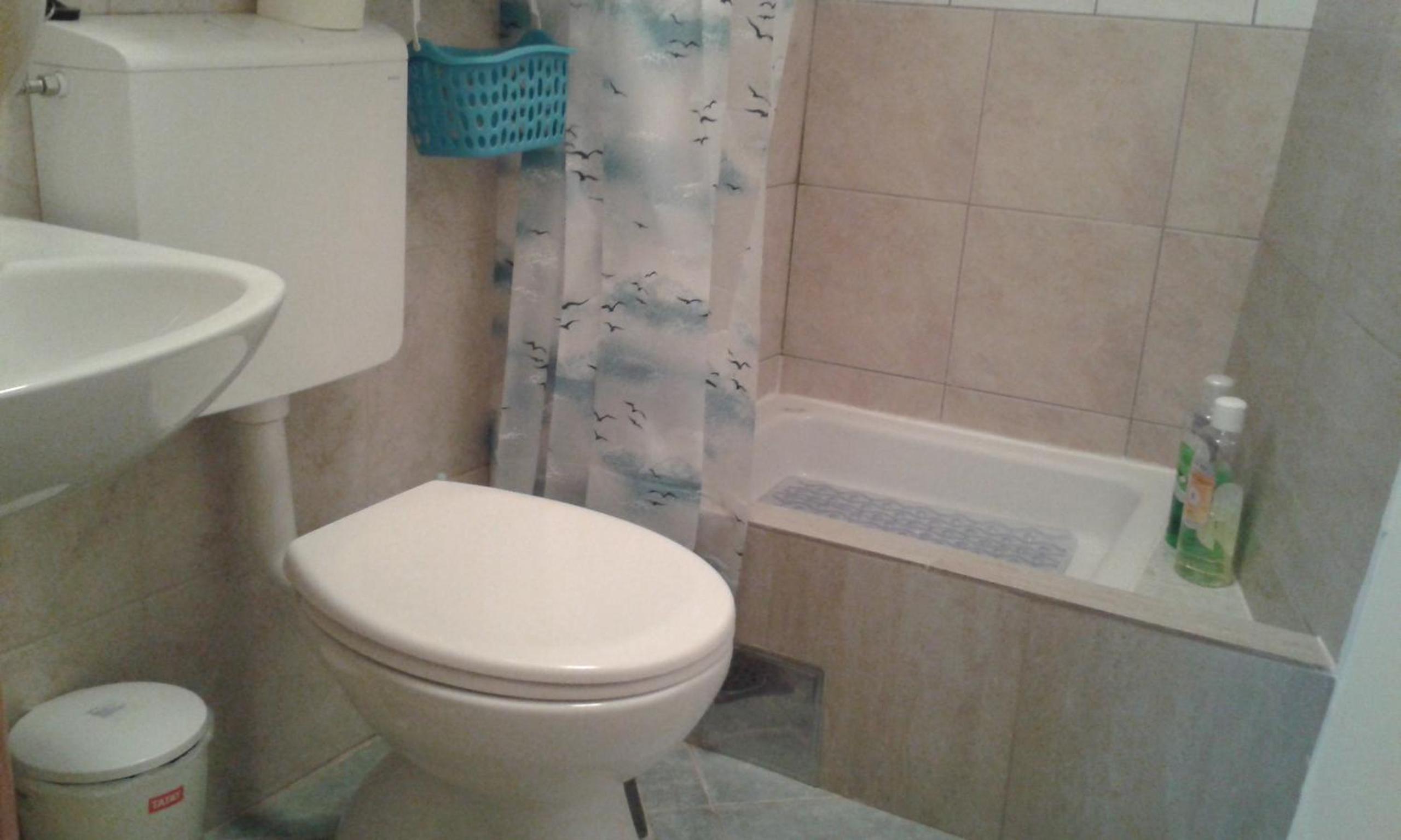 Studio Apartment - Photo 24
