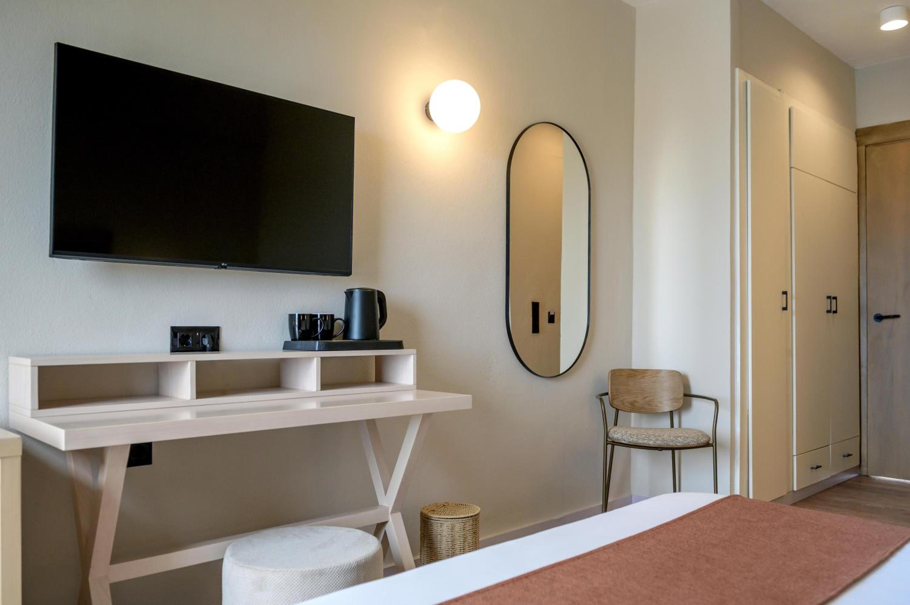 Superior Double Room - Photo 3