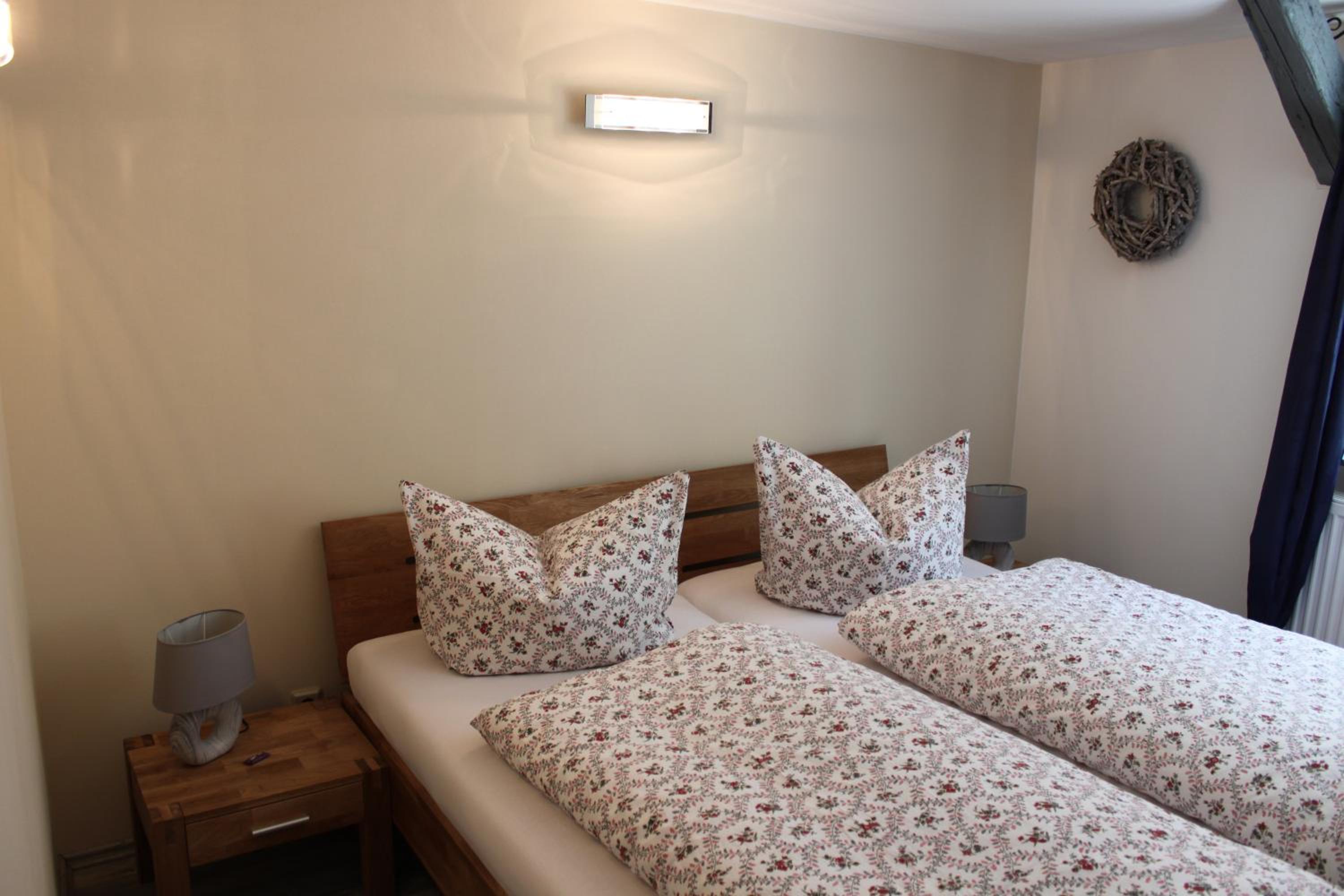 Standard Two-Bedroom Apartment photo 3