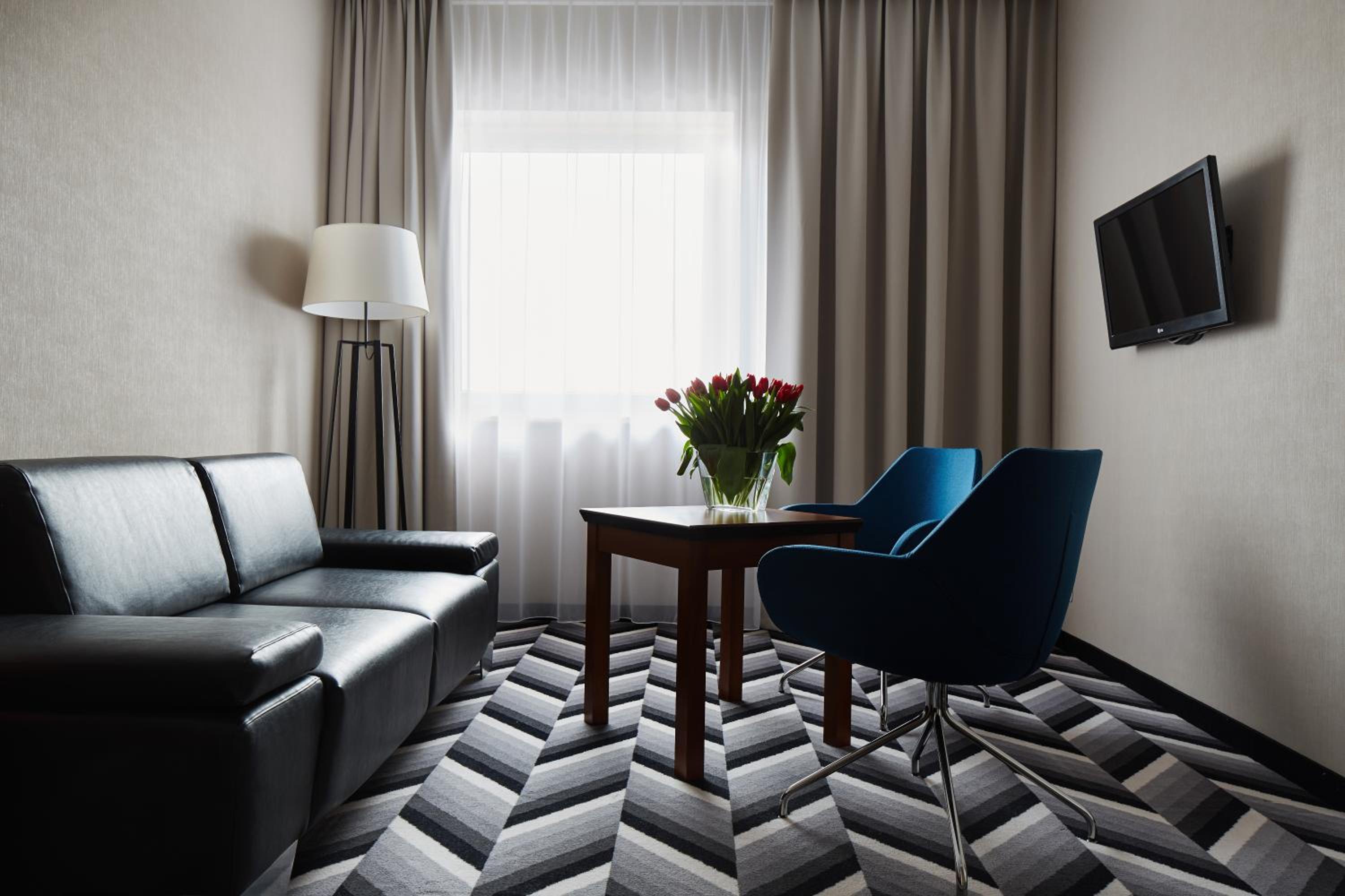 Deluxe  Room - Photo 7