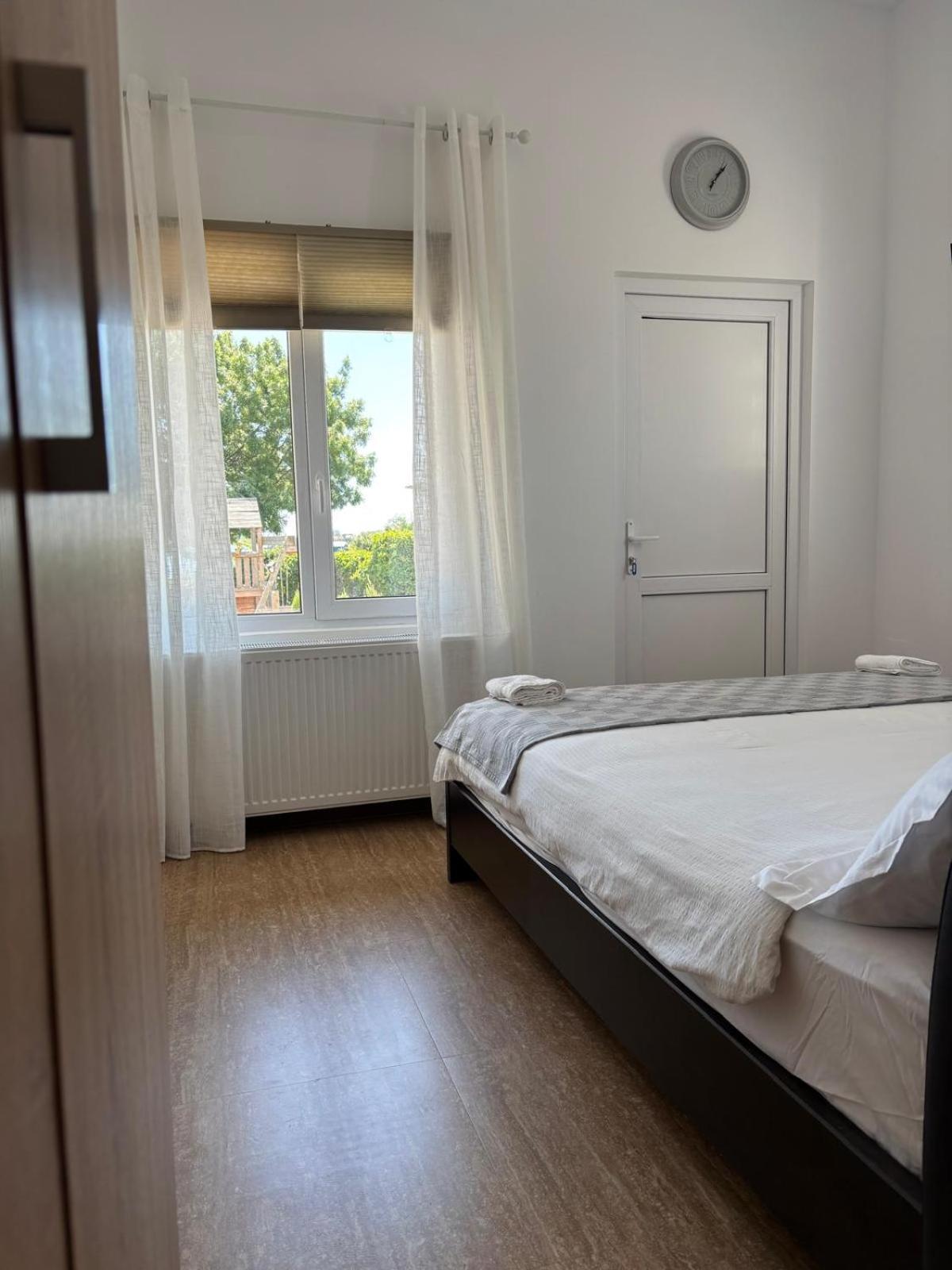 Double Room with Lake View