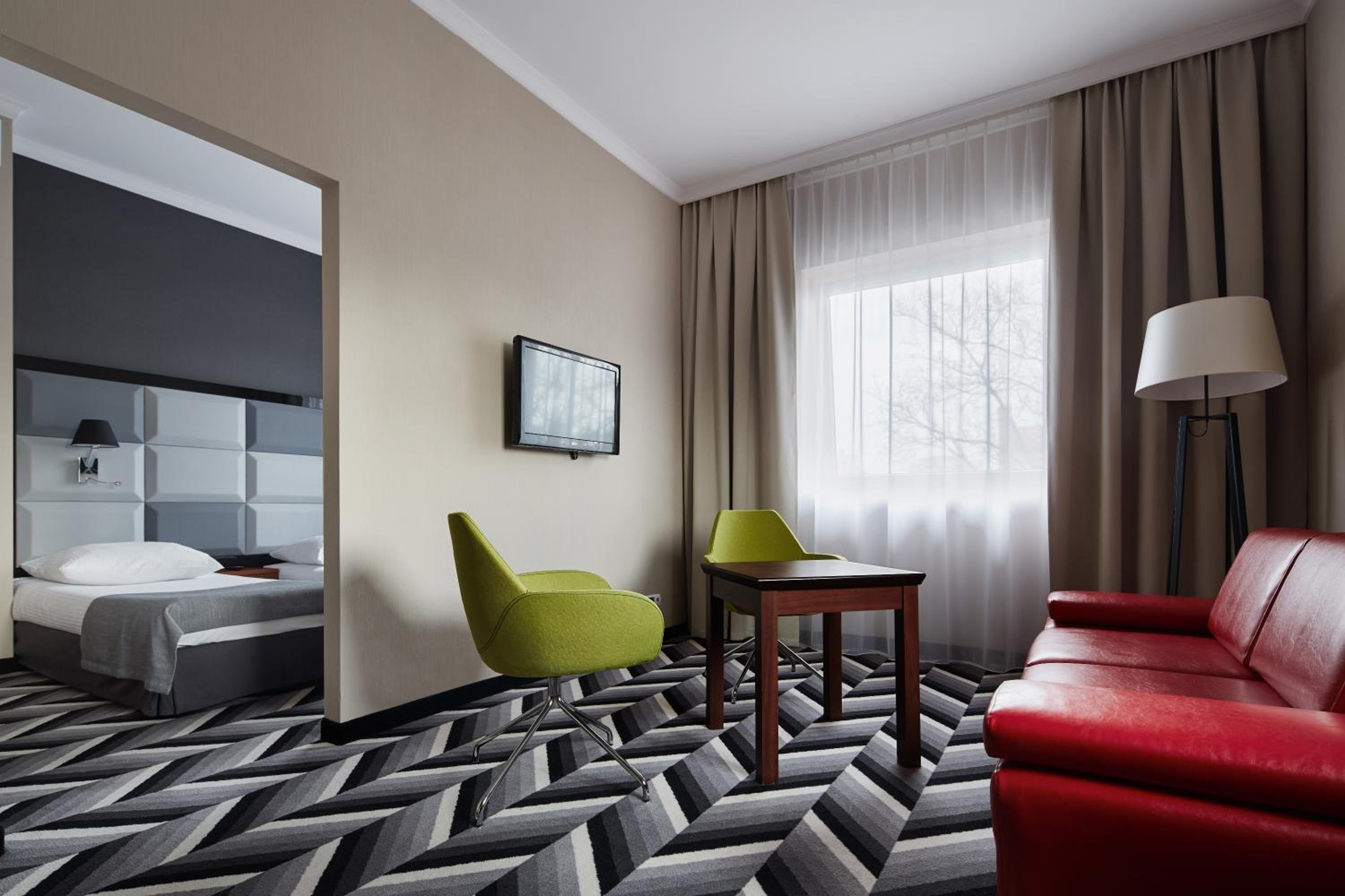 Deluxe  Room - Photo 5