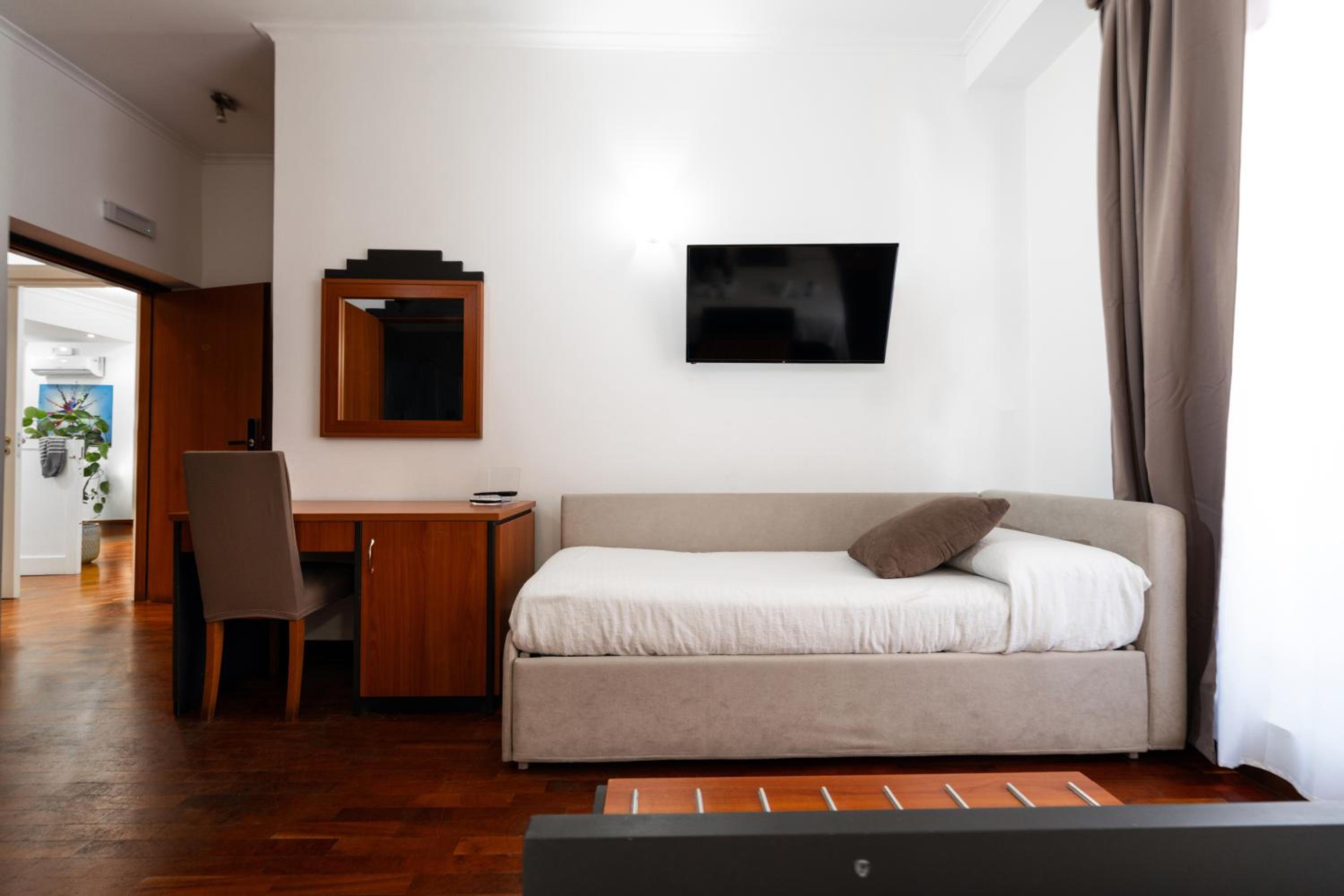 Dreibettzimmer mit eigenem Bad