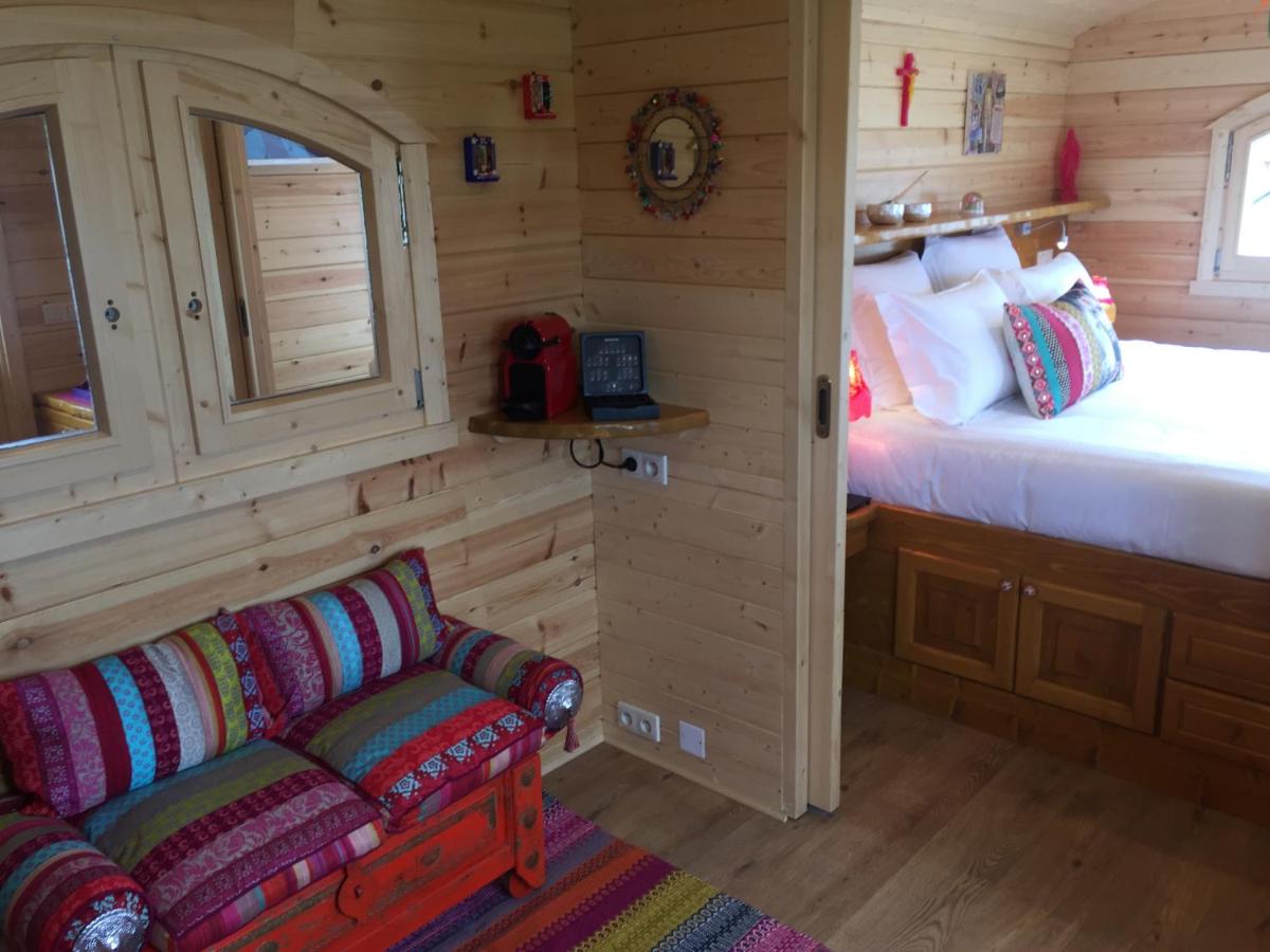 Superior Caravan with lake view  photo 2