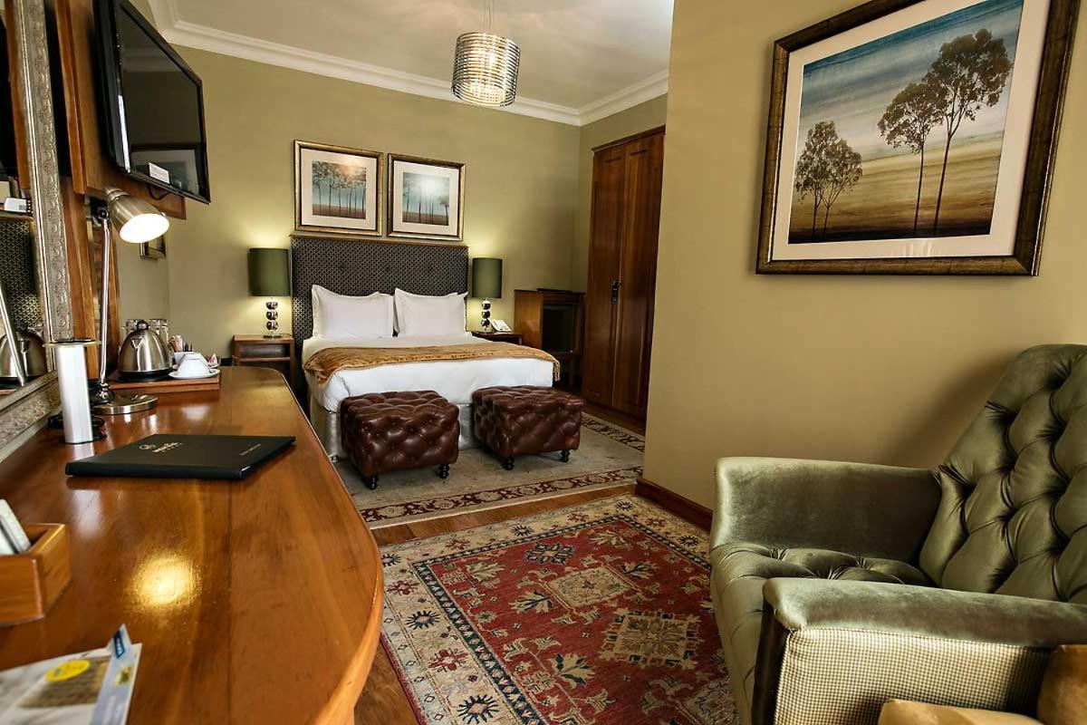 Standard Suite photo 2