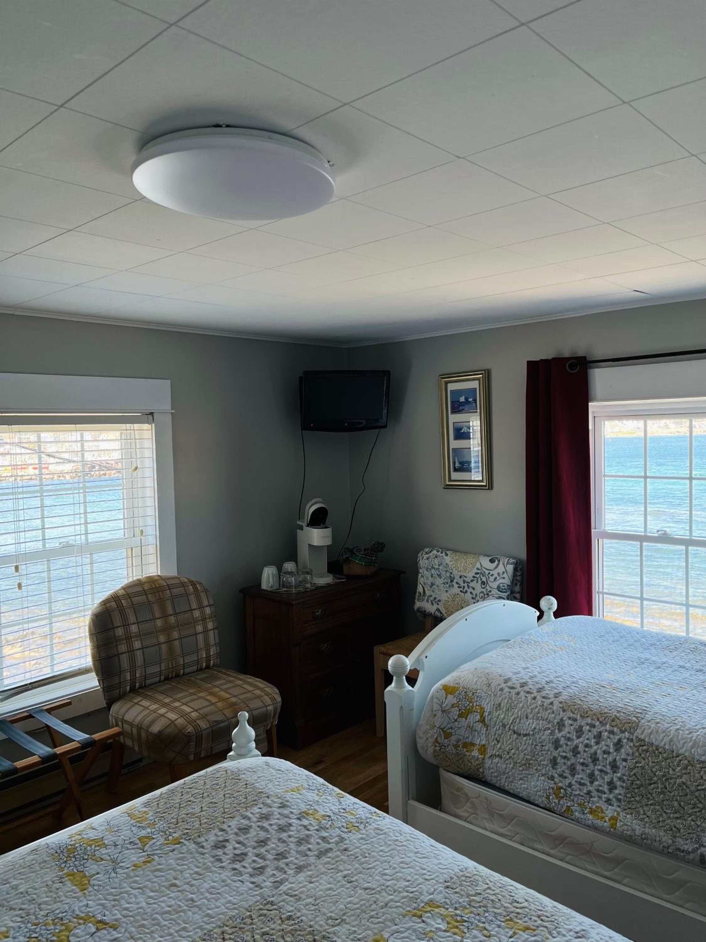 Deluxe Twin Room photo 2