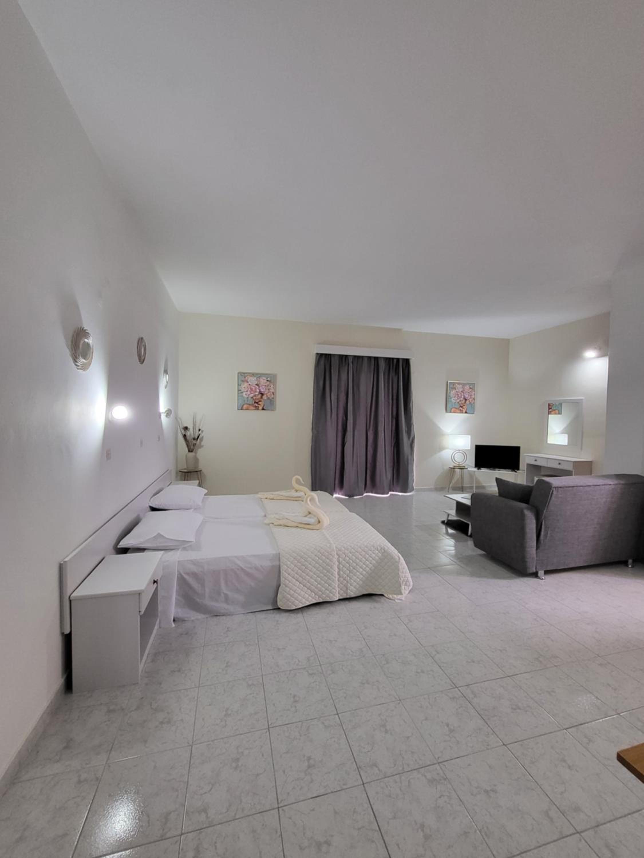 Deluxe Twin Room photo 2