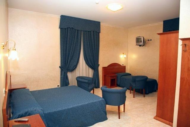 Triple Room - Photo 3
