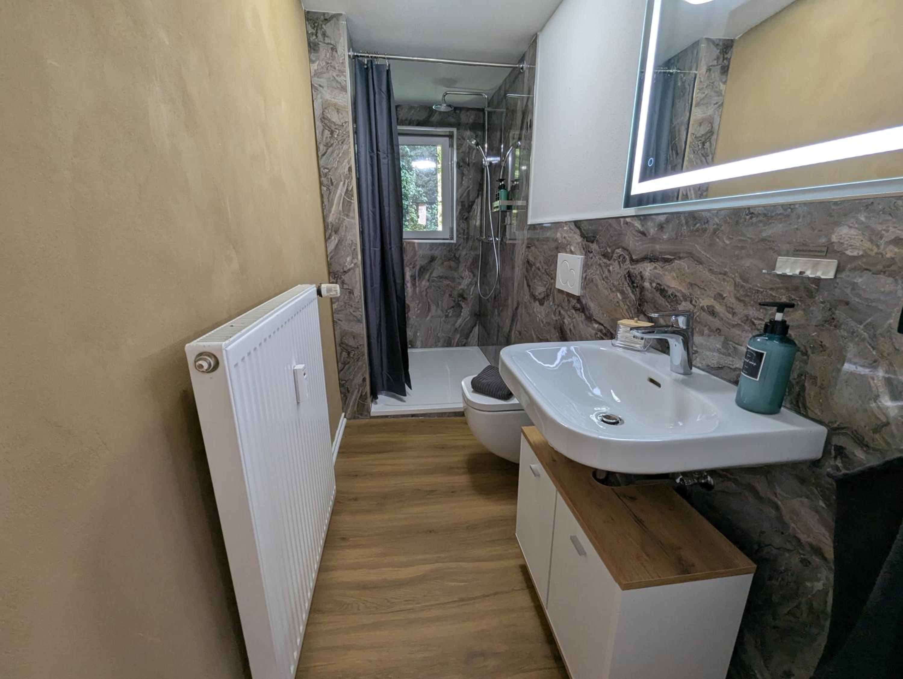 One-Bedroom Apartment with River View photo 2