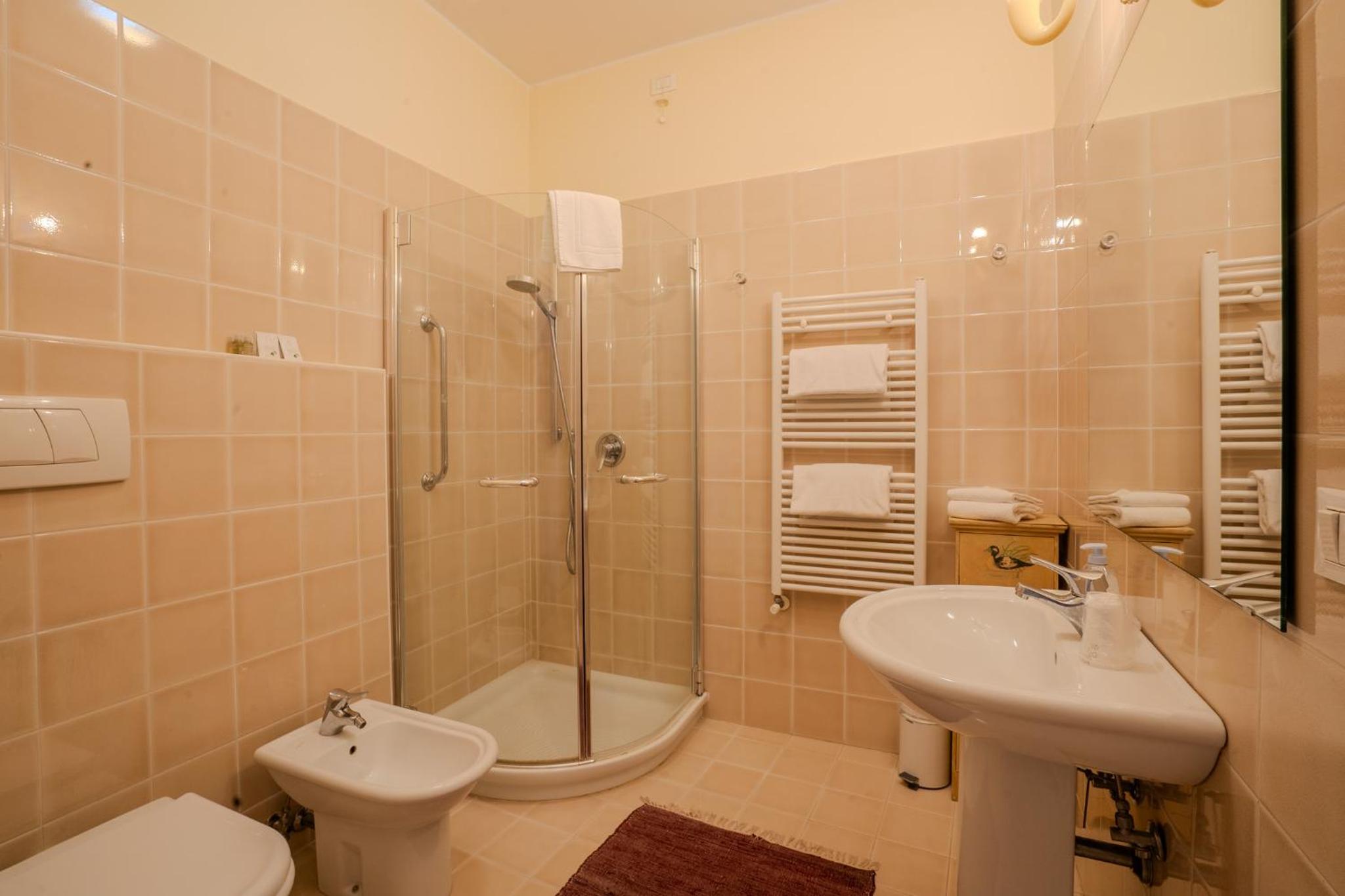 Deluxe Double Room with Balcony photo 1