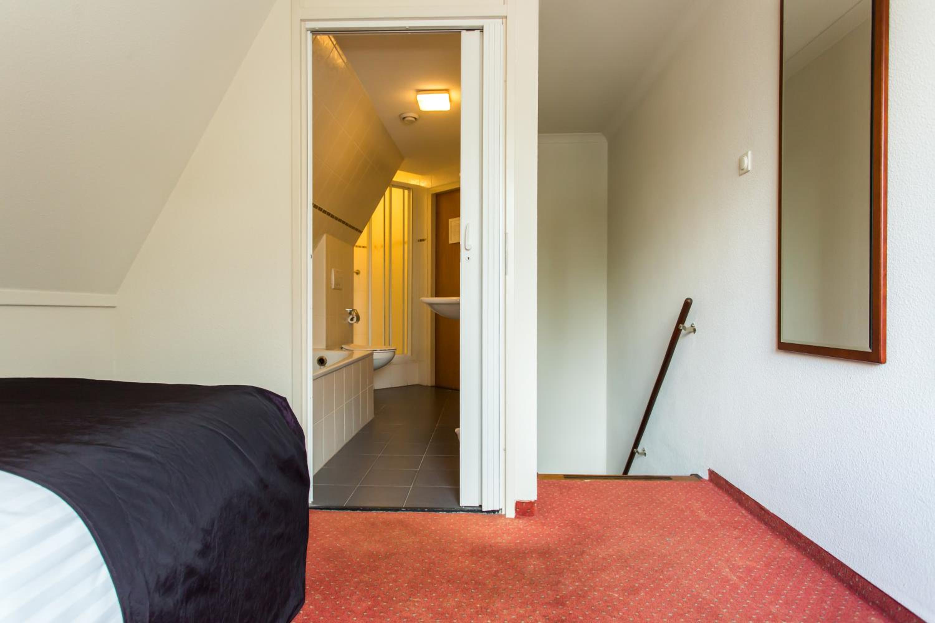 Quadruple Room - Photo 6