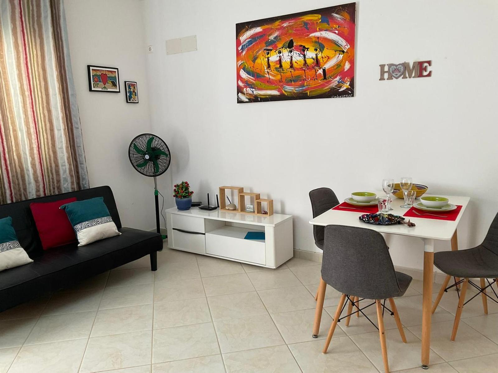 One-Bedroom Standard Apartment photo 3