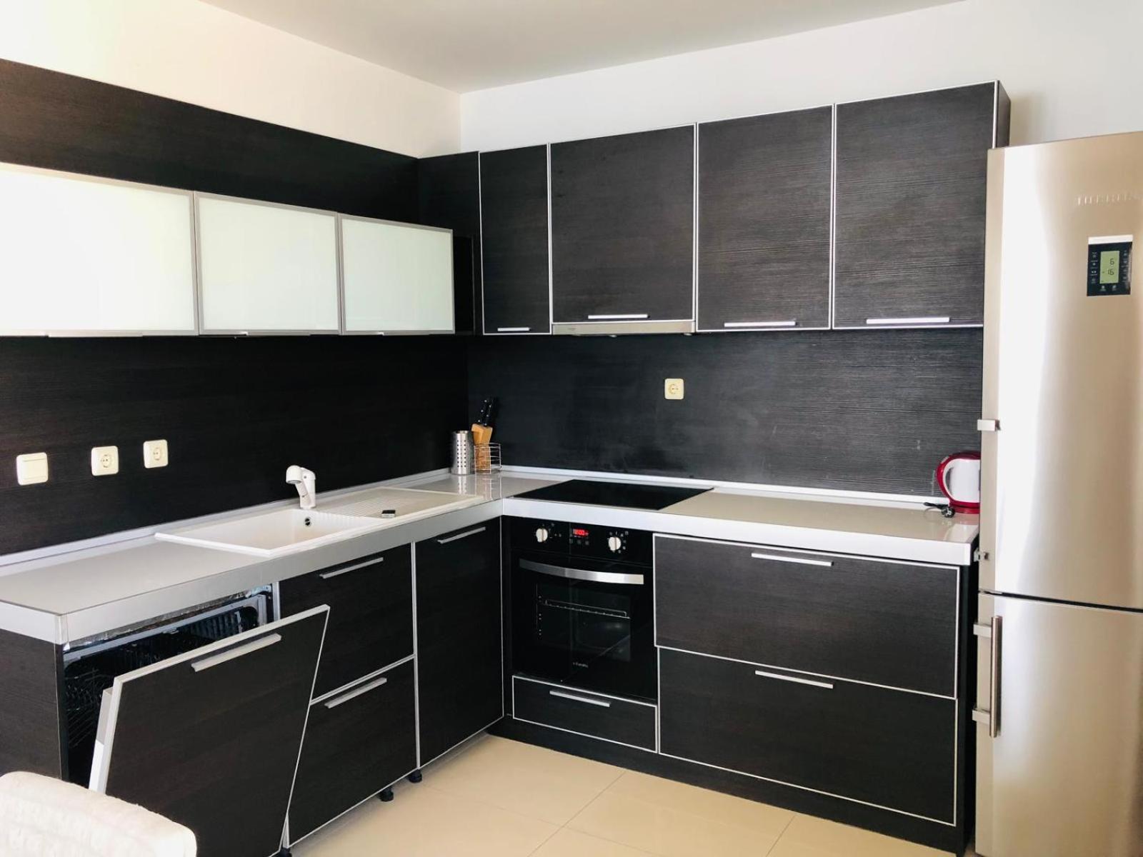 Three-Bedroom Premium Apartment with Resort View photo 2
