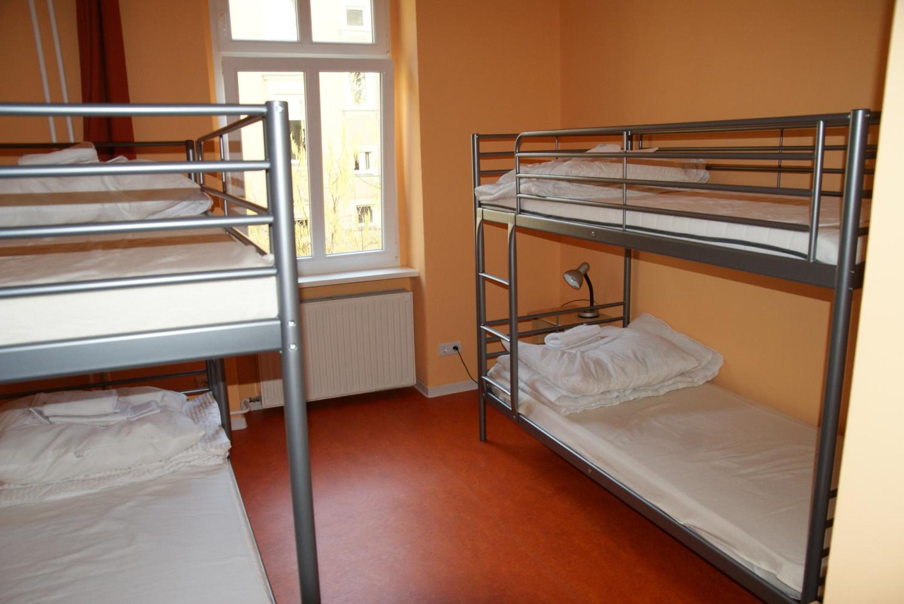Quadruple Room with Shared Bathroom photo 3