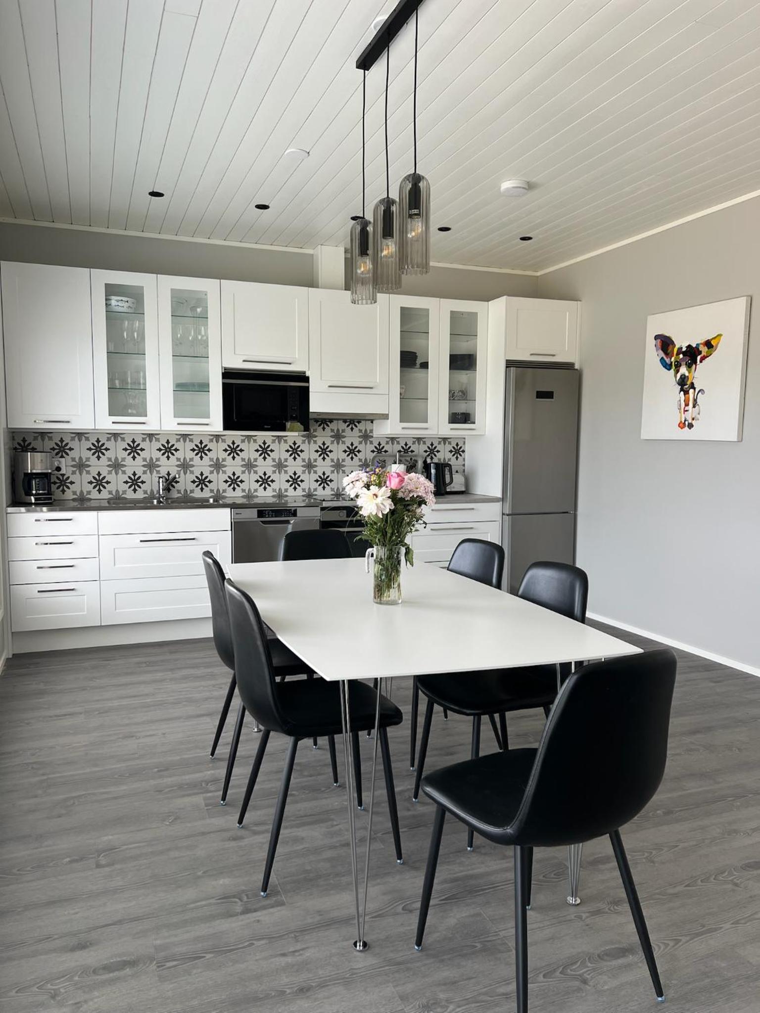 Villa photo 3