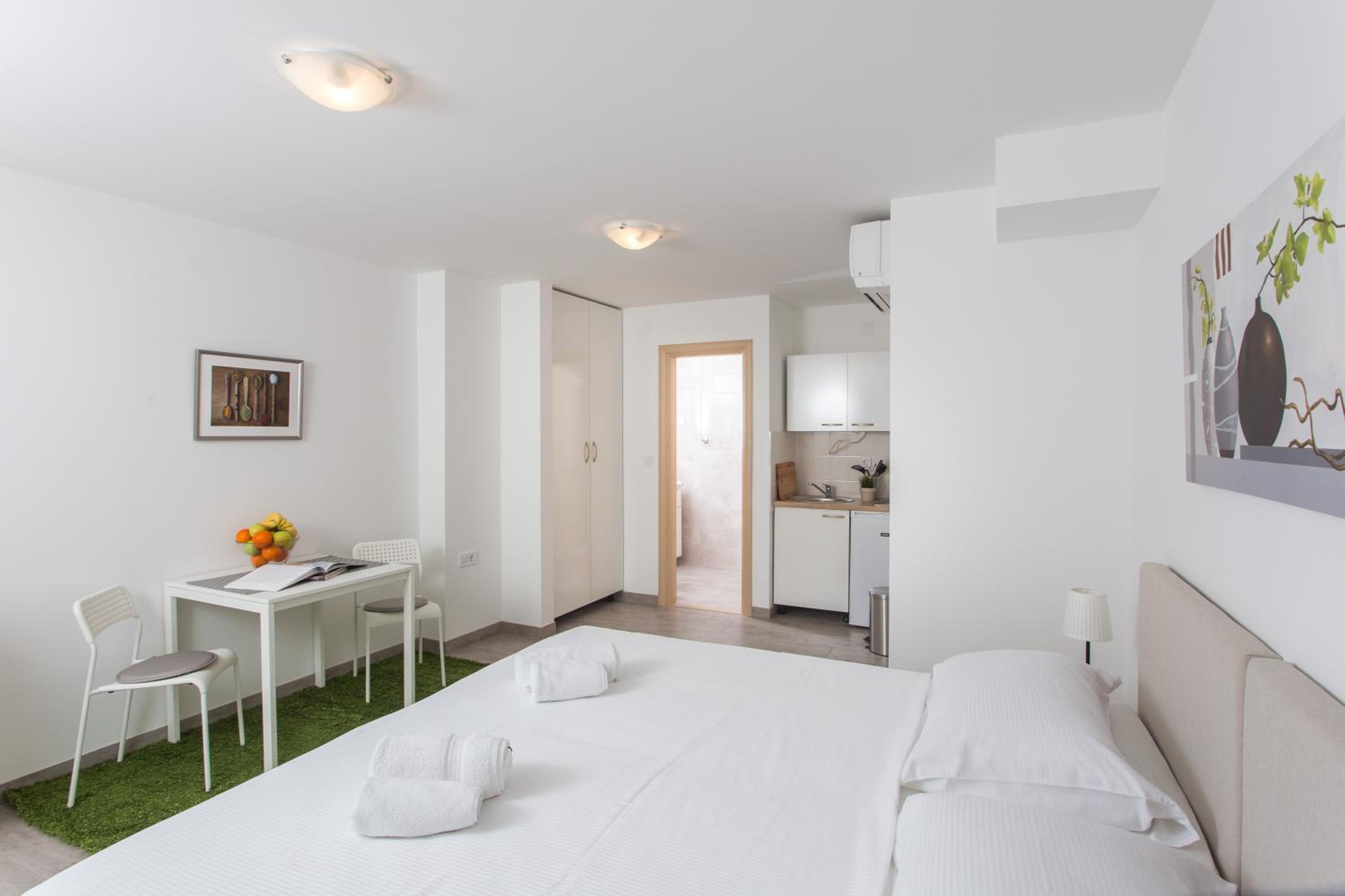 Superior Double or Twin Room photo 3
