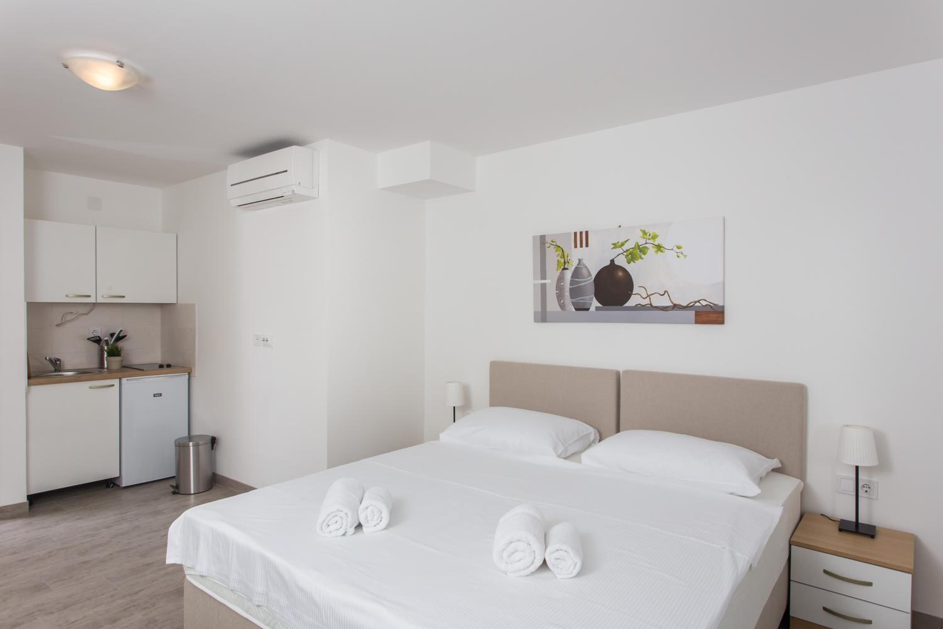 Superior Double or Twin Room photo 3