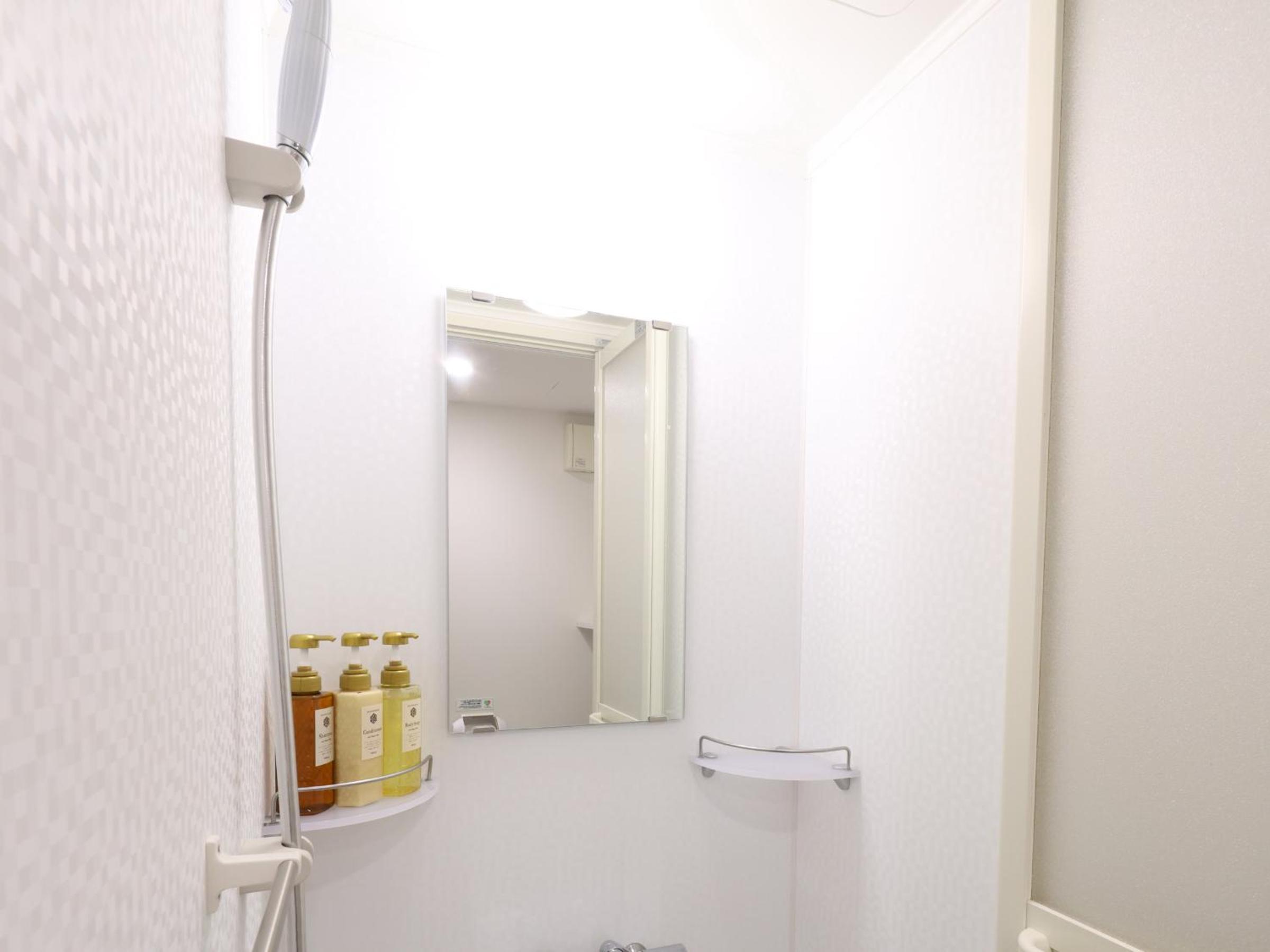 Deluxe Queen Room - Non-Smoking photo 2