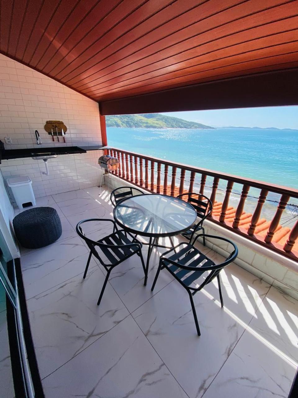 Deluxe One-Bedroom Apartment with Ocean View photo 1