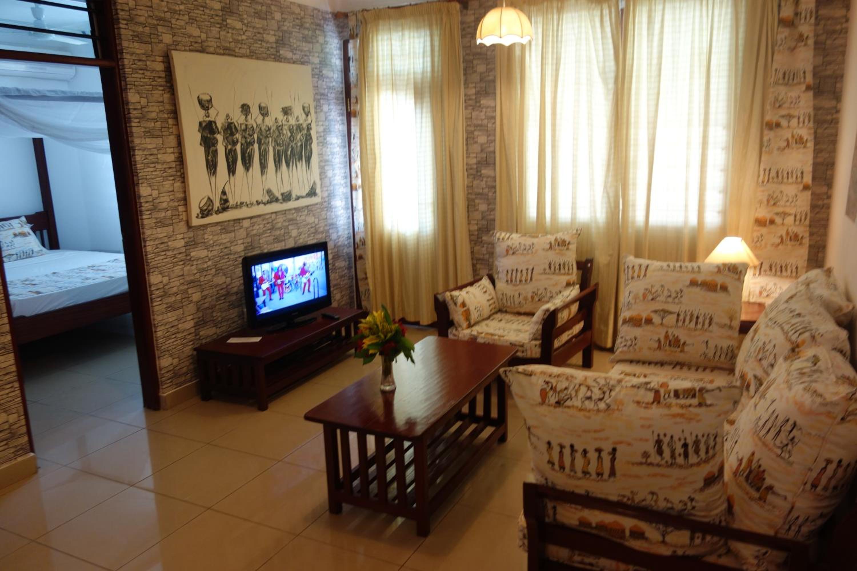 Apartment with Pool View  - Photo 4