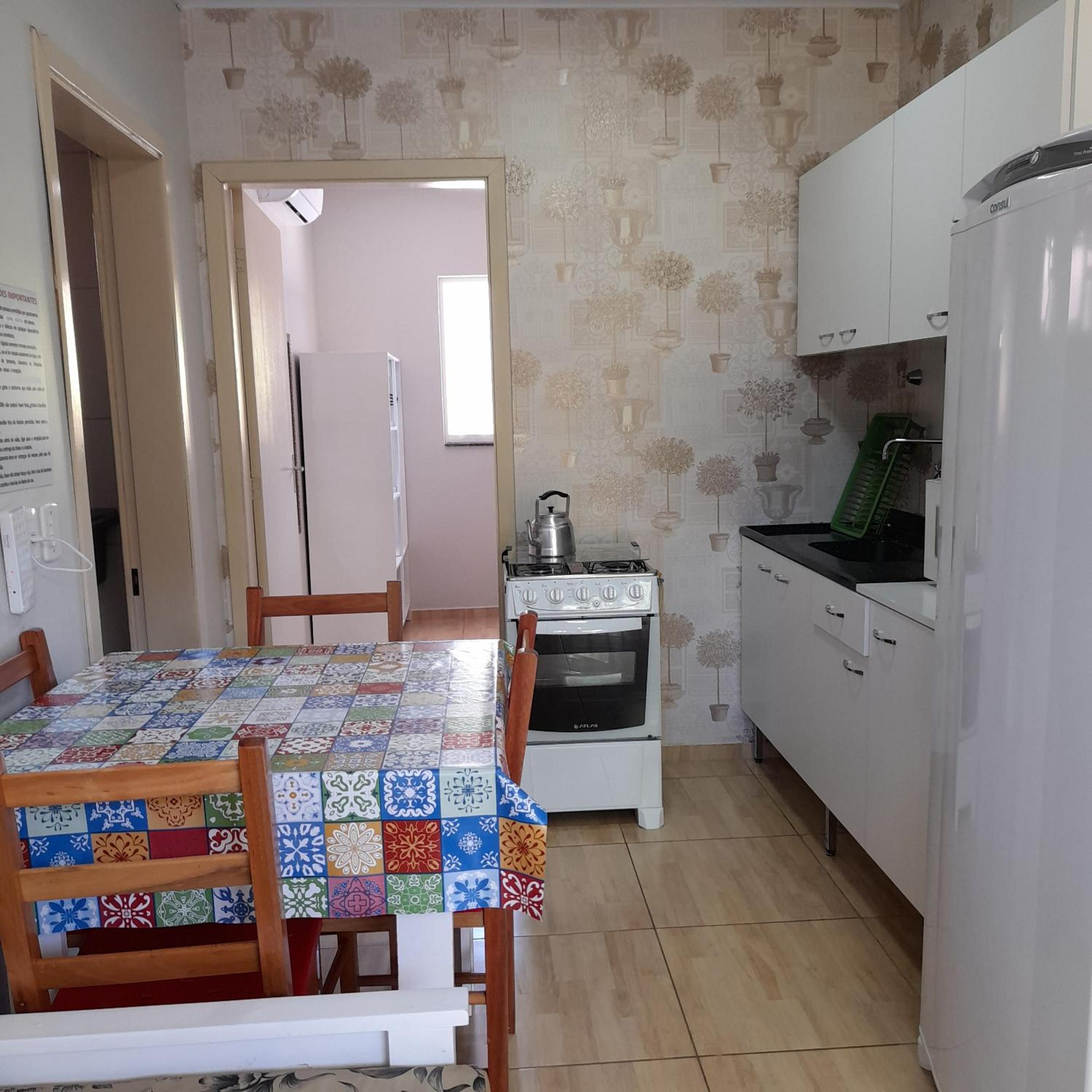 One-Bedroom Apartment - Photo 1