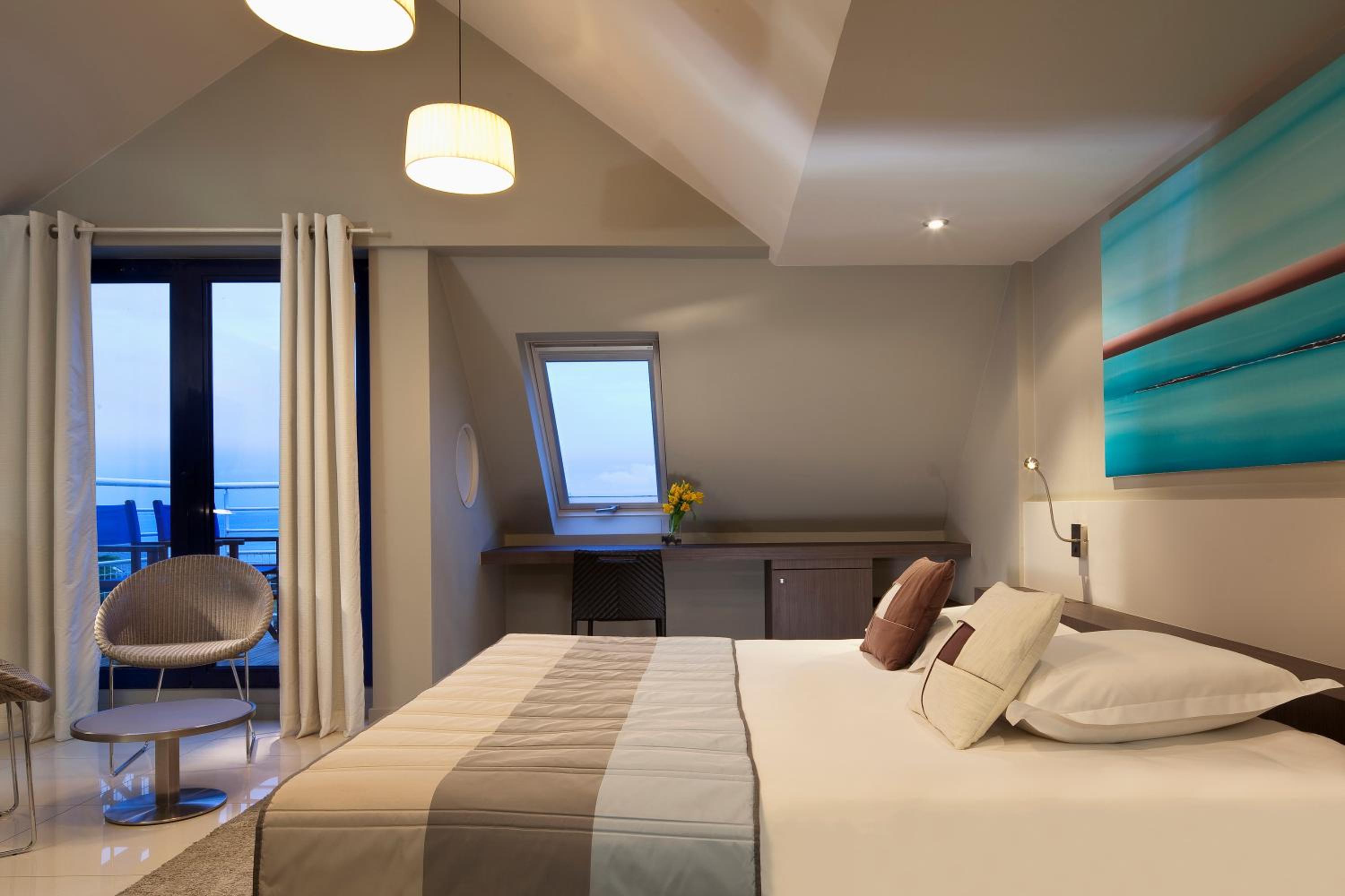 Superior Double Room with Sea Side photo 1