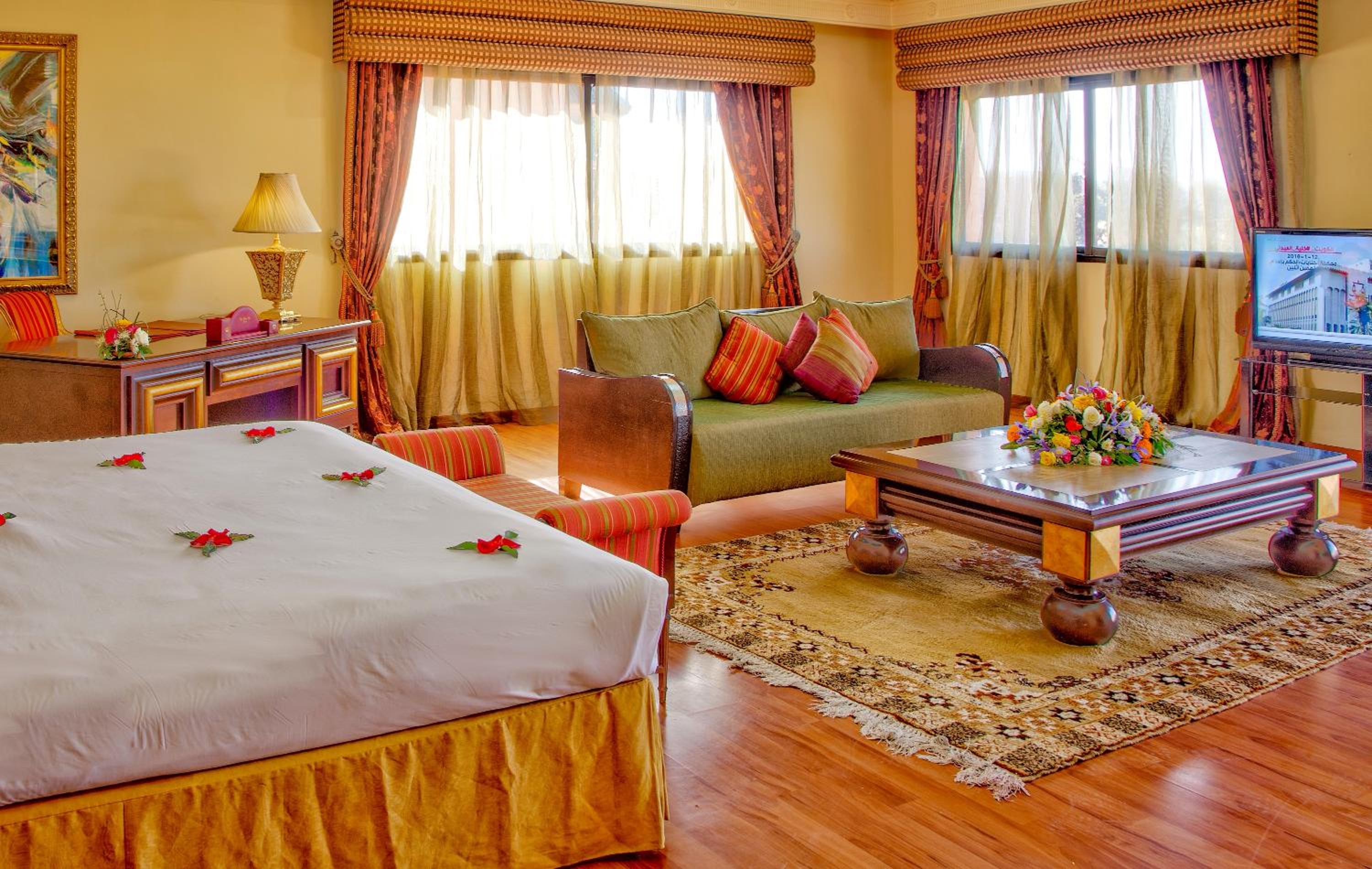 Presidential Suite (2 Adults) photo 2