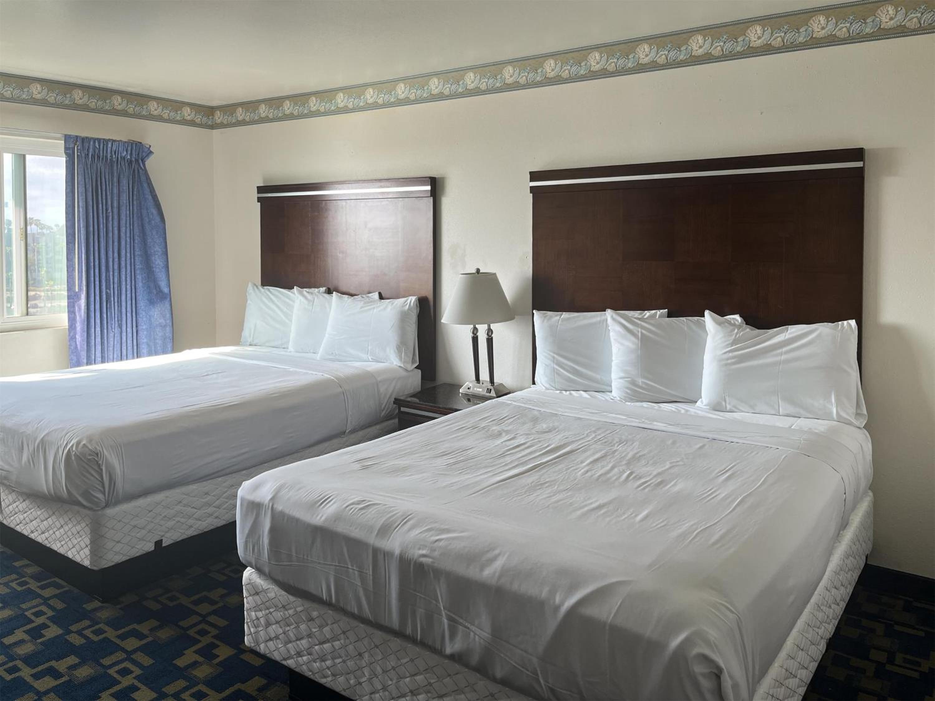 Queen Room with Two Queen Beds - Non-Smoking