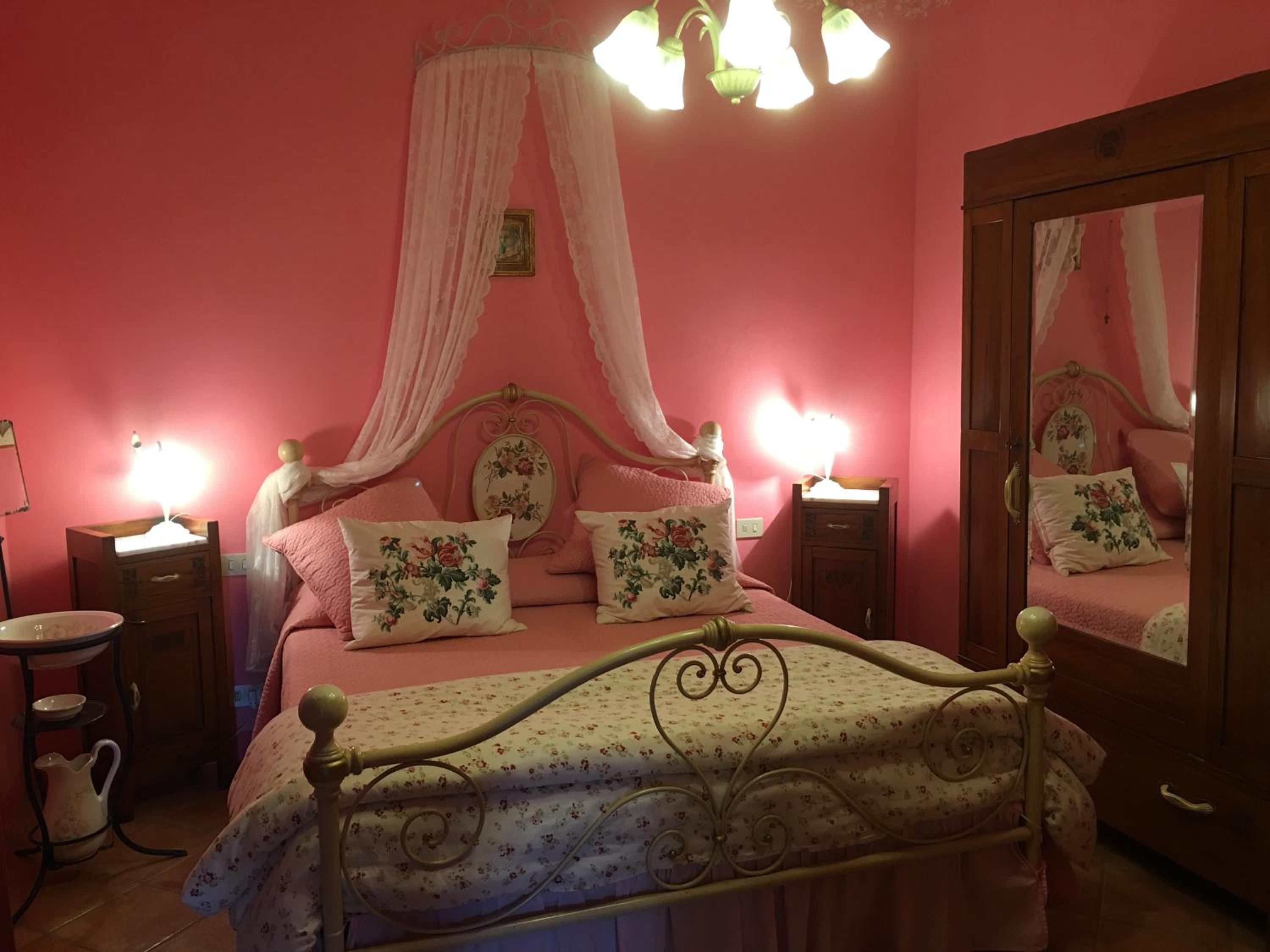 Classic Suite - Photo 11