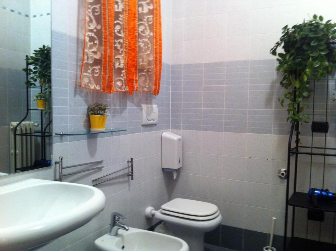 Double or Twin Room with Shared Bathroom photo 3