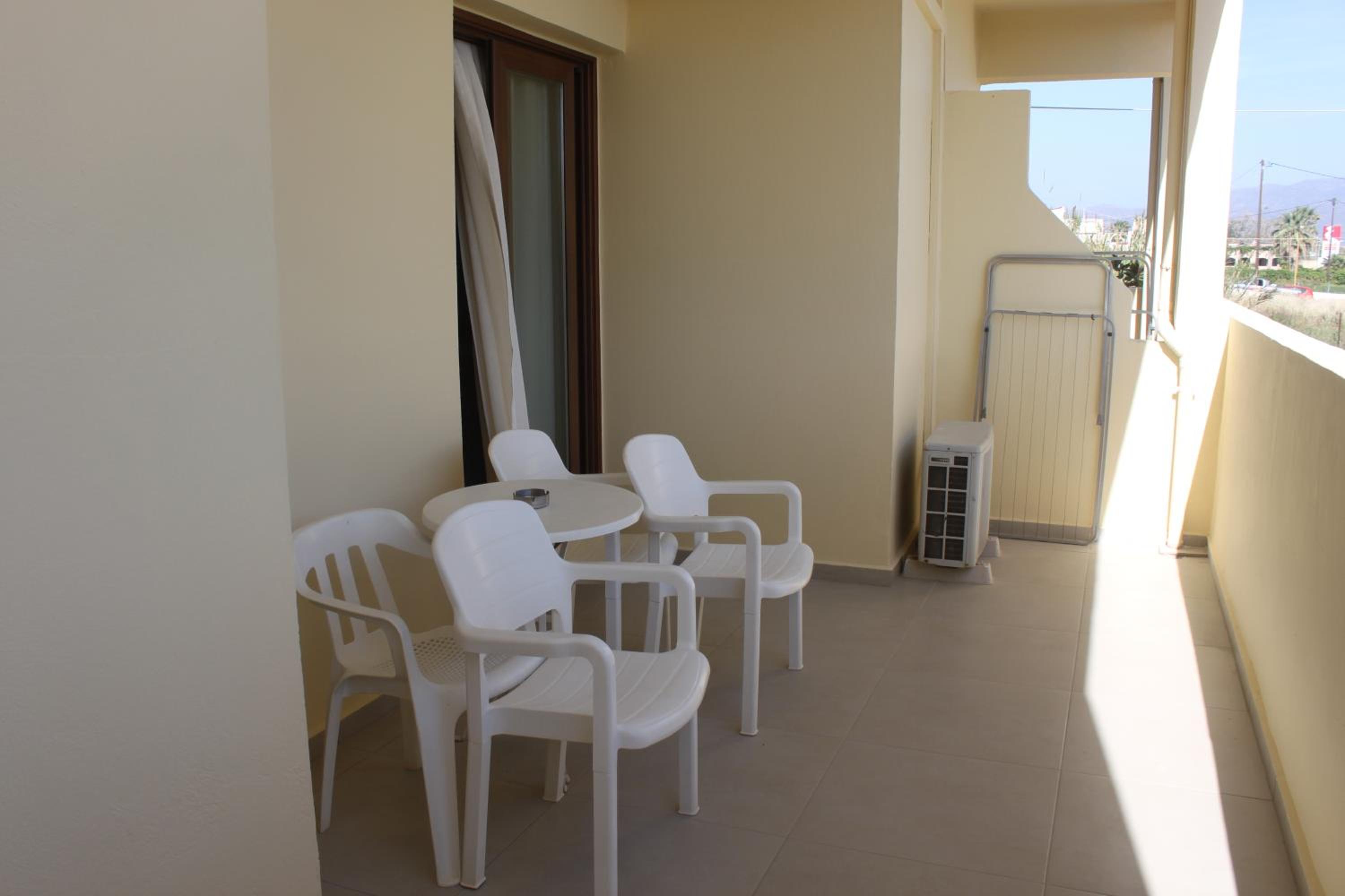 Apartment - Photo 44