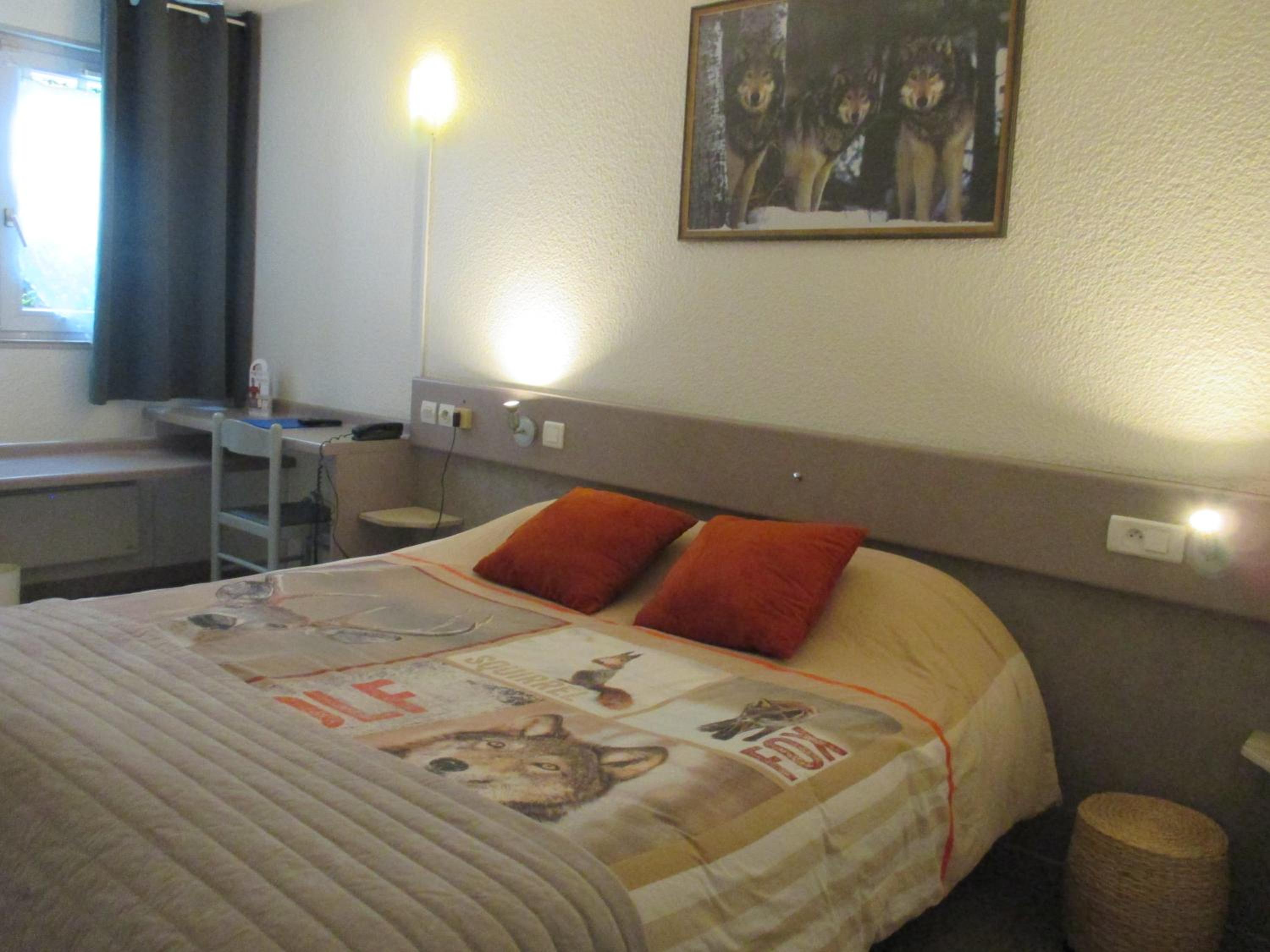 Double Room - Photo 8