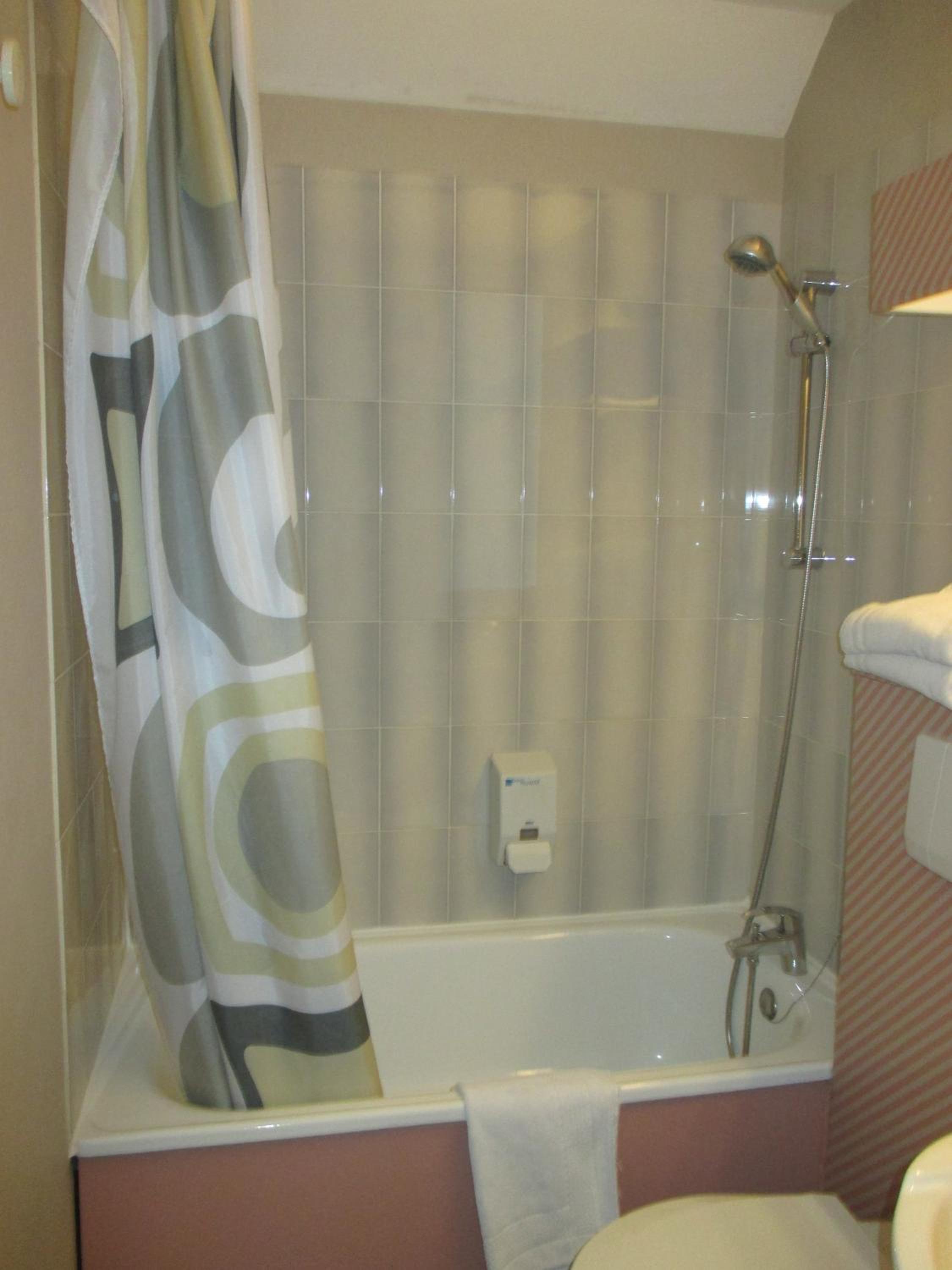 Double Room - Photo 7