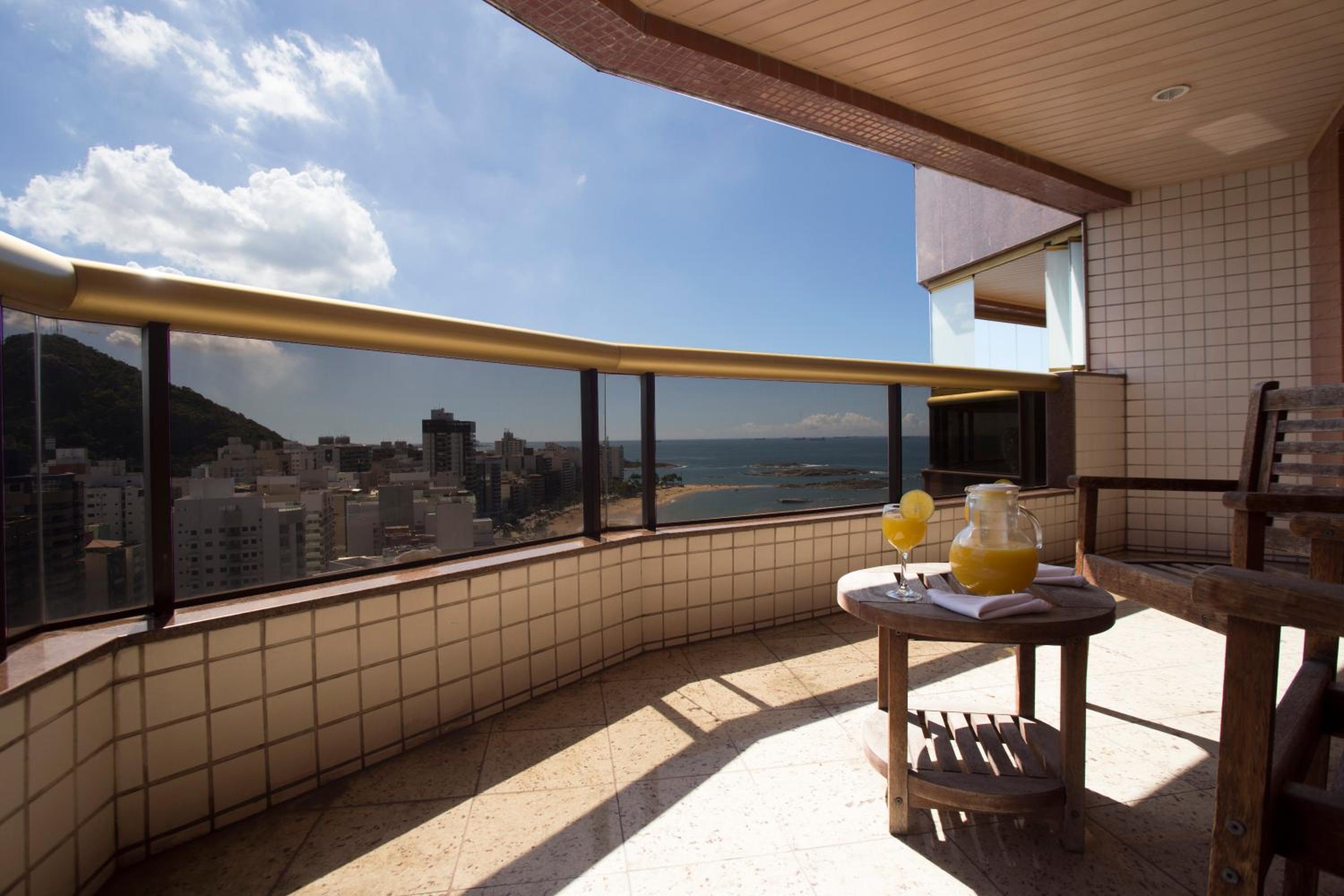 Superior Suite - Photo 10
