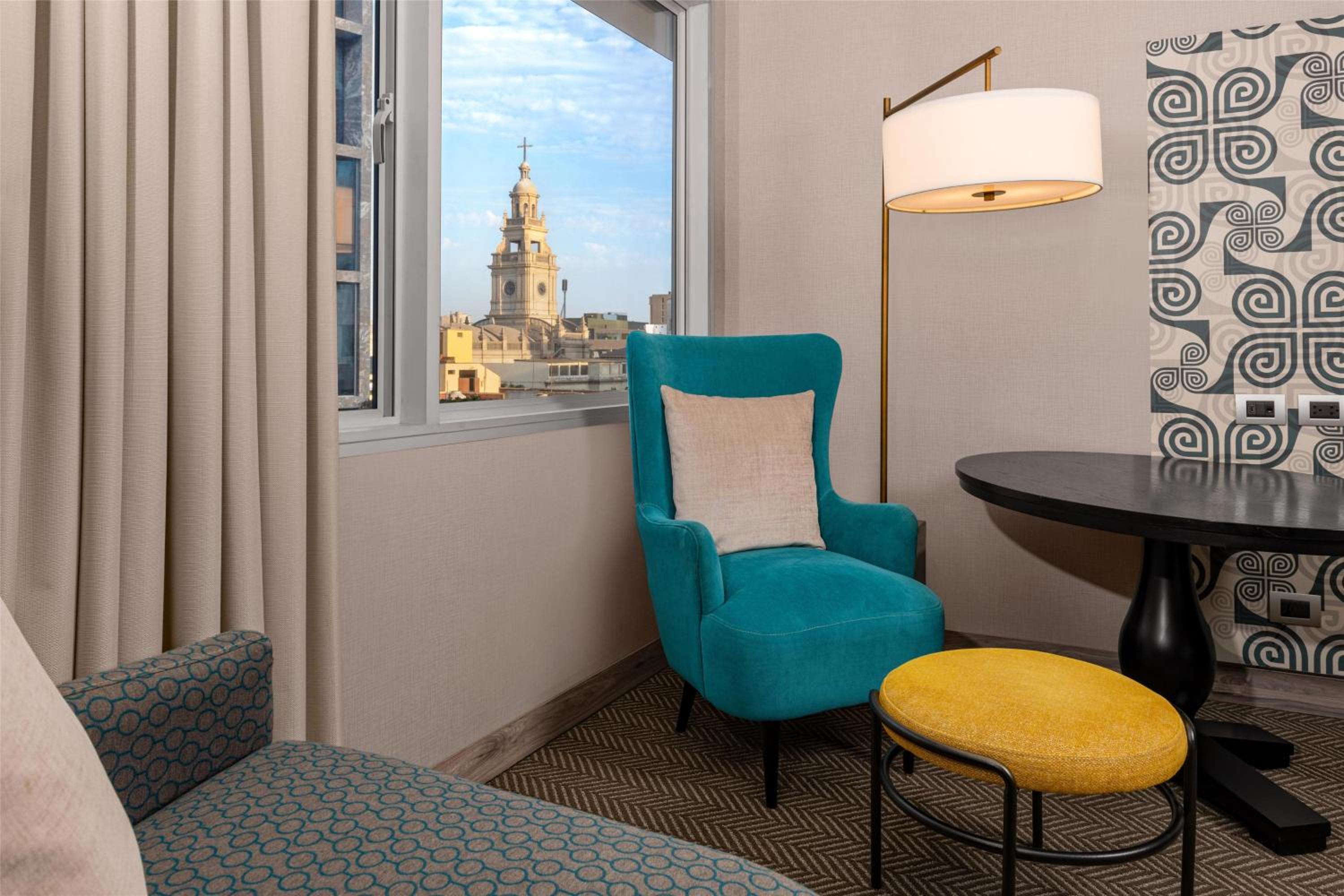 Premium King Room photo 3